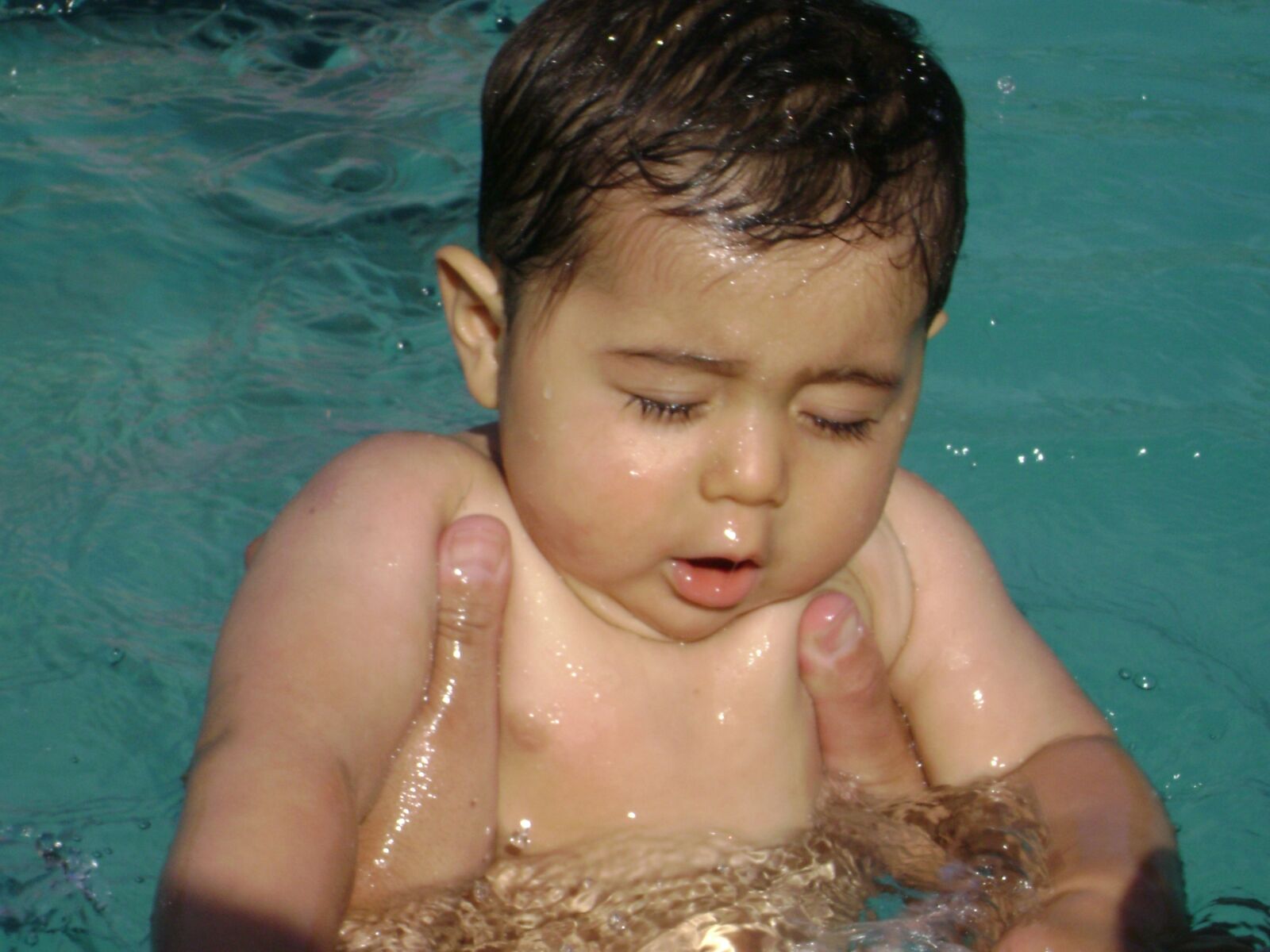 Sony DSC-S700 sample photo. Pool, child, holiday photography