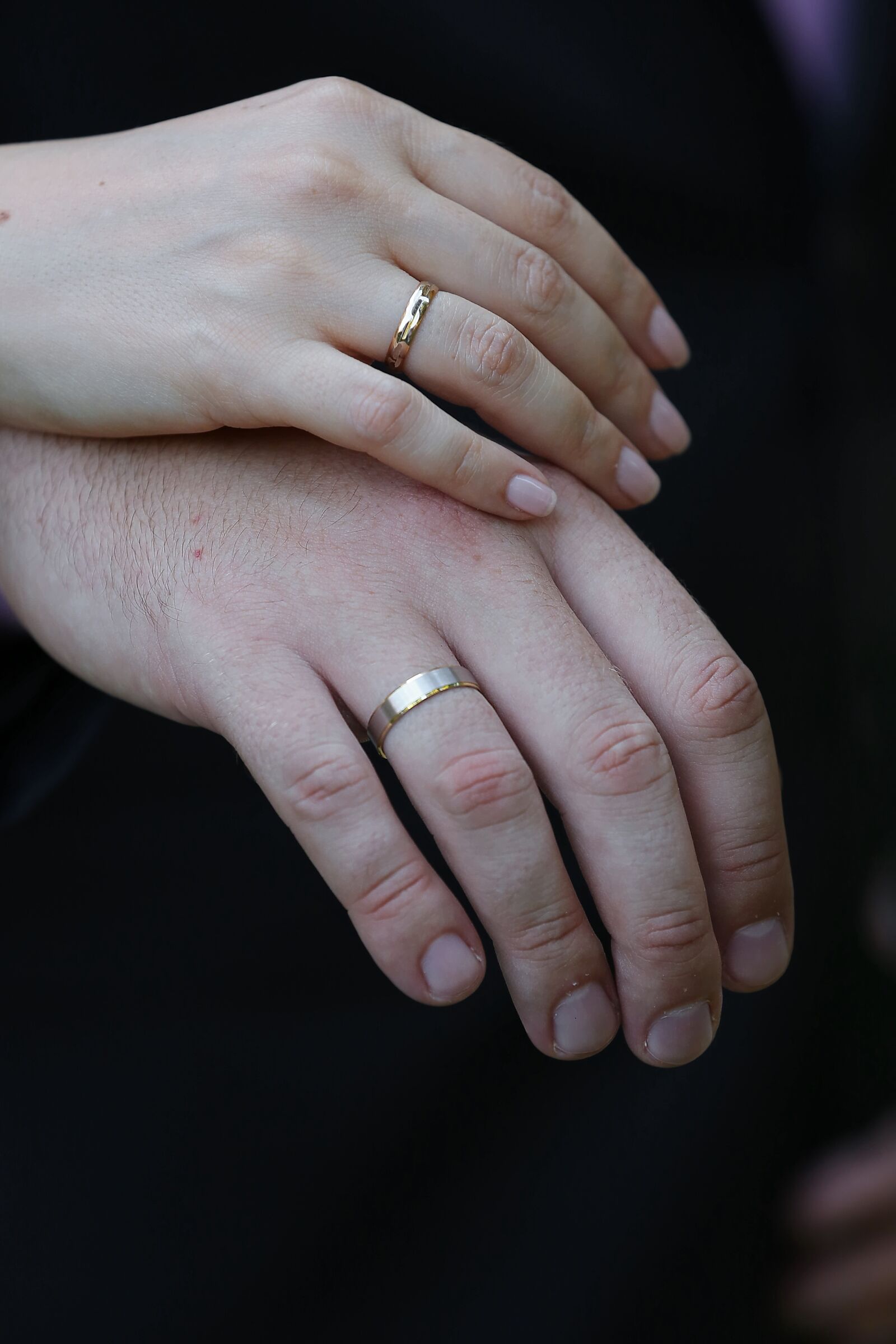 Canon EOS 5D Mark III sample photo. Hand, woman, man, finger photography
