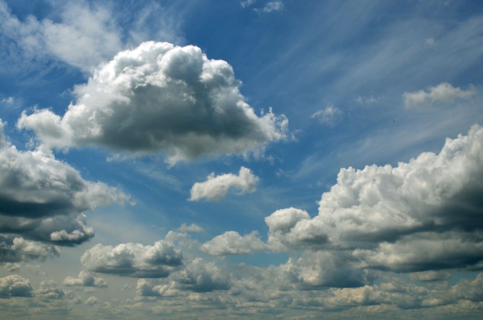 Nikon D5100 sample photo. Clouds, sky, blue photography
