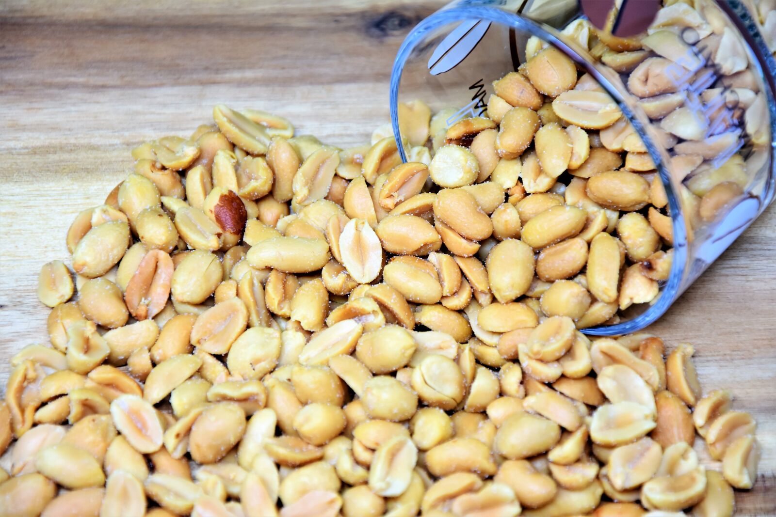 Nikon D7200 sample photo. Peanuts, nuts, knabberzeug photography