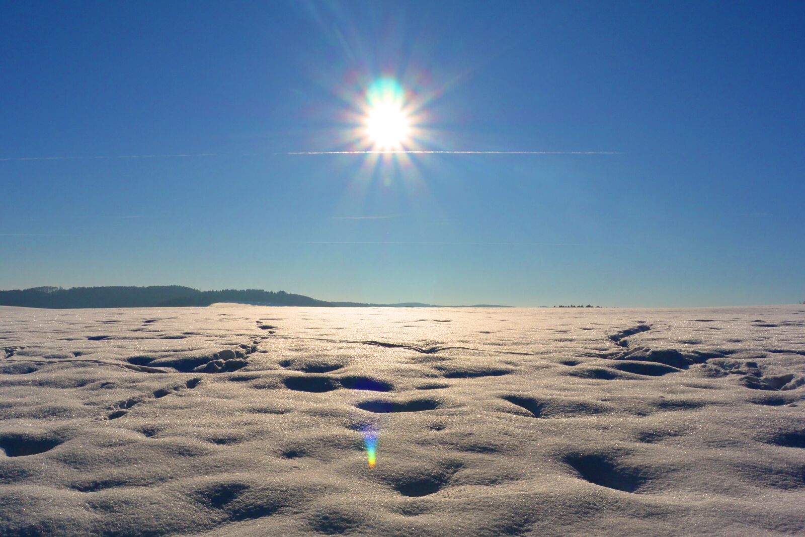 Nikon 1 V2 sample photo. Snow, desert, sun photography