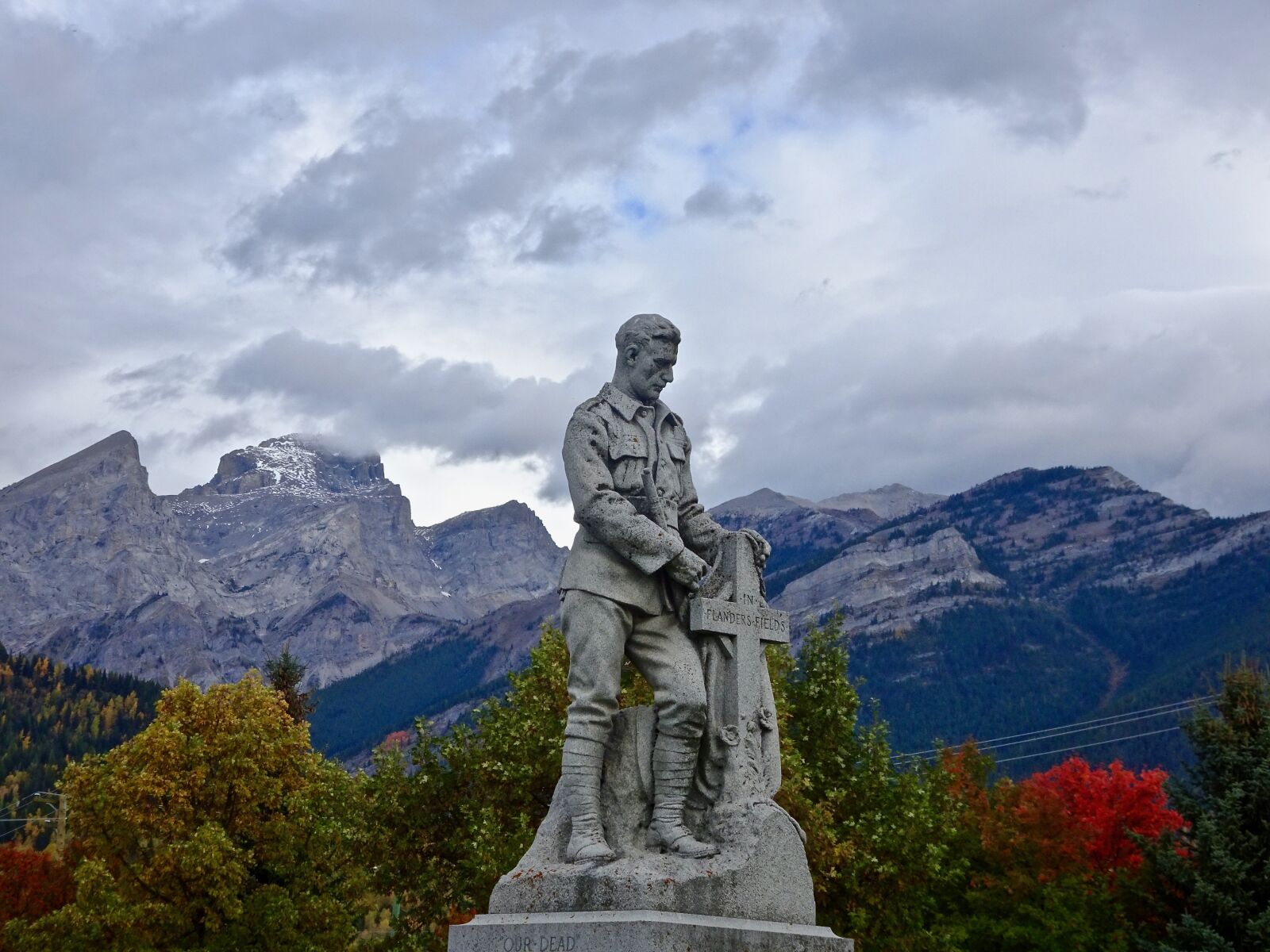 Sony Cyber-shot DSC-HX90V sample photo. Statue, sculpture, memorial photography