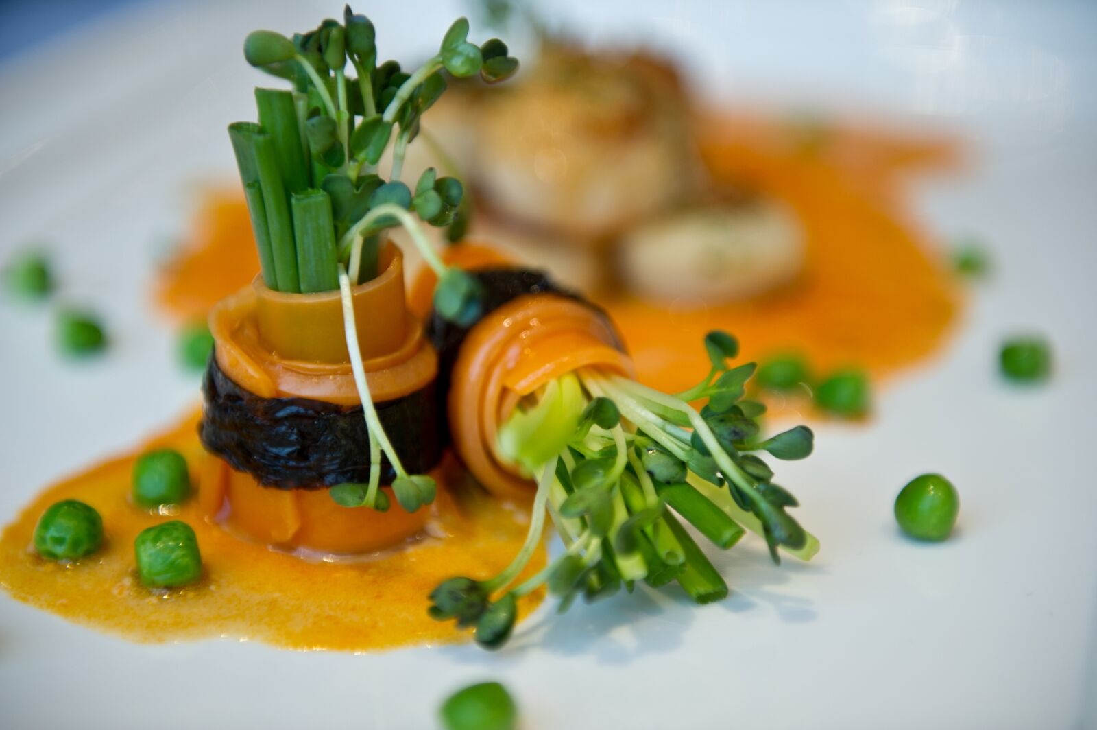 Nikon D3S sample photo. Scallops, seafood, gourmet photography