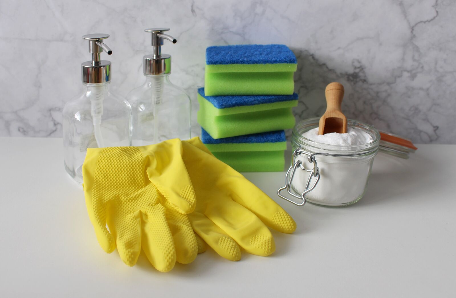 Canon EOS 700D (EOS Rebel T5i / EOS Kiss X7i) sample photo. Gloves, cleaning, clean photography