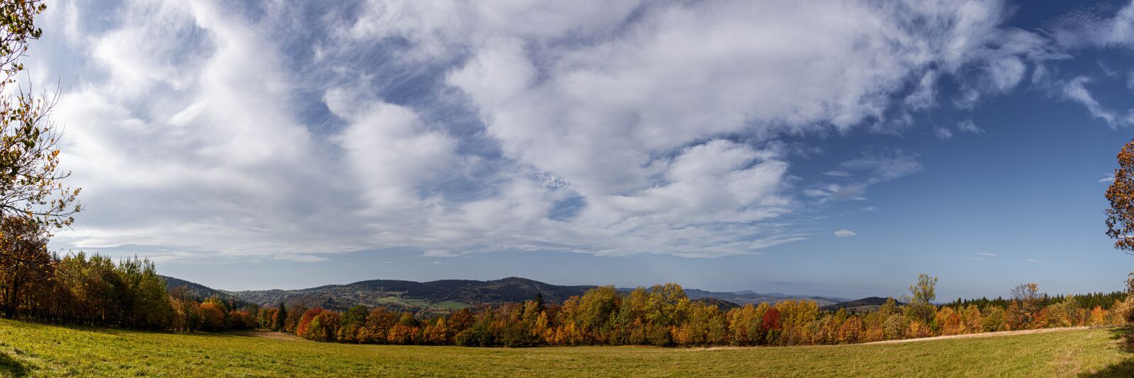 Canon EOS 80D sample photo. Panorama, mountains, autumn photography
