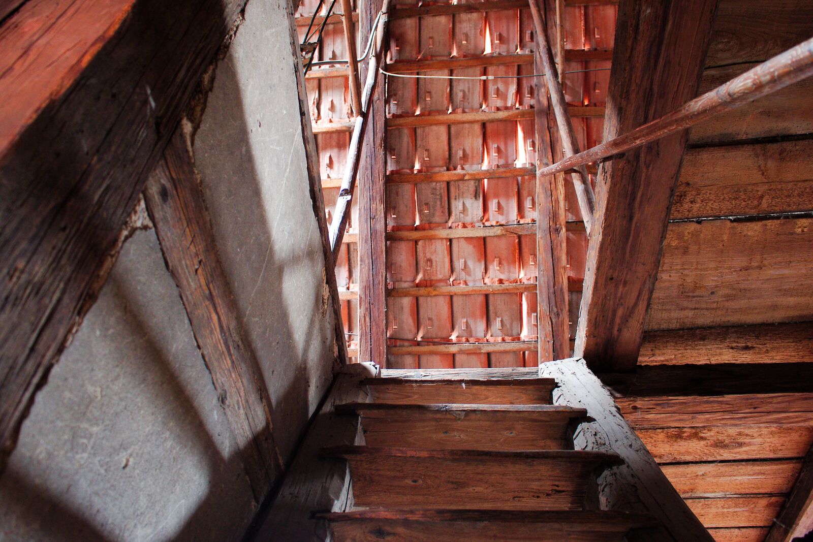 Canon EOS 70D sample photo. Wood, house, old photography