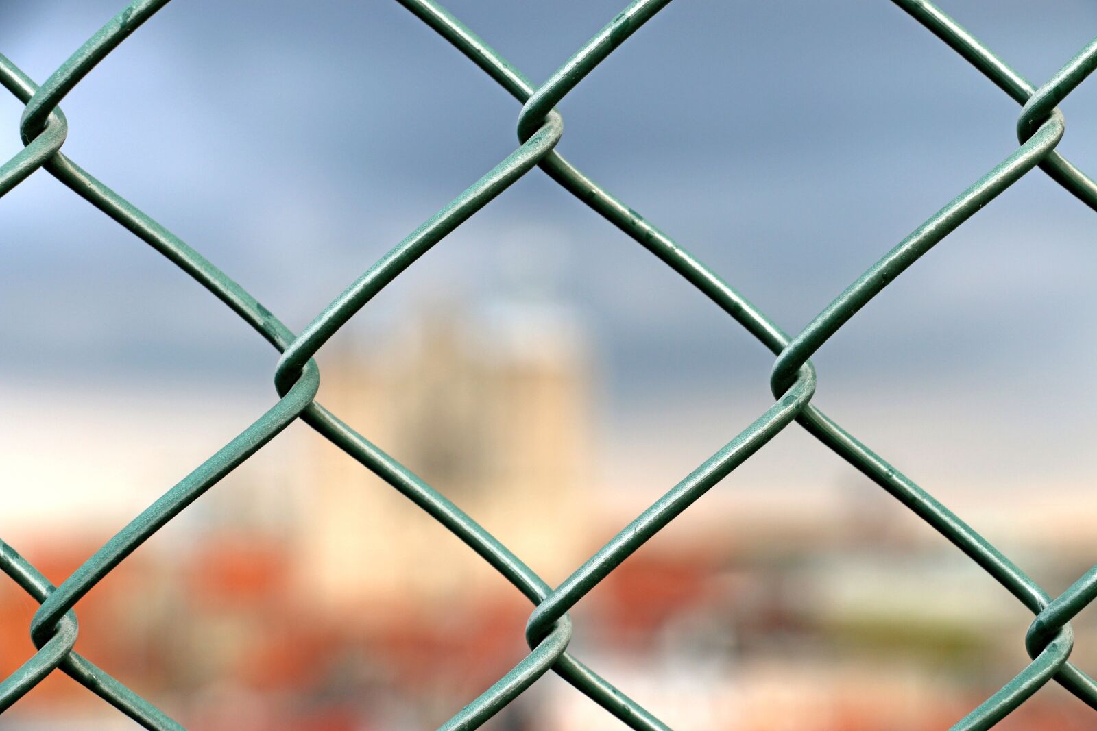 Canon EOS 70D sample photo. Fence, garden, security photography