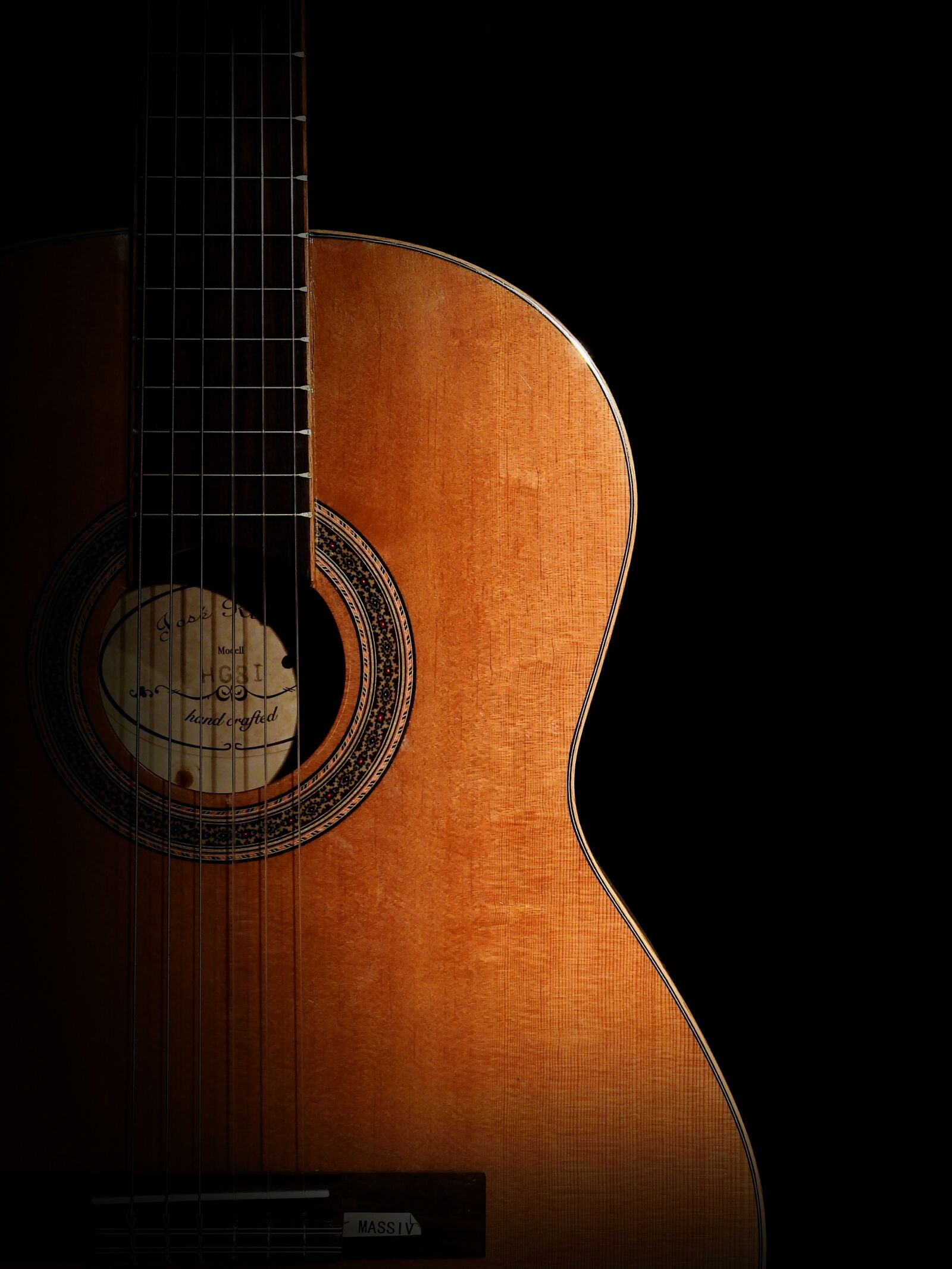Nikon Coolpix P900 sample photo. Guitar, instrument, music photography