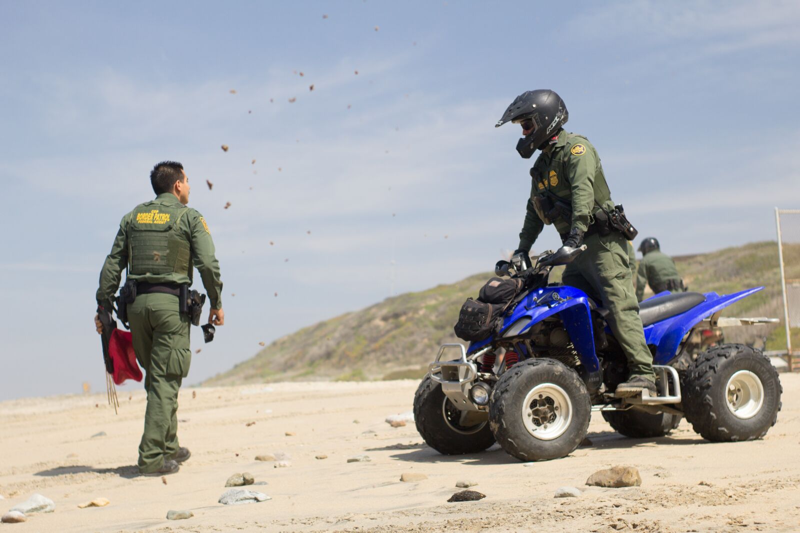 Canon EOS 1200D (EOS Rebel T5 / EOS Kiss X70 / EOS Hi) sample photo. Border patrol, bike, border photography