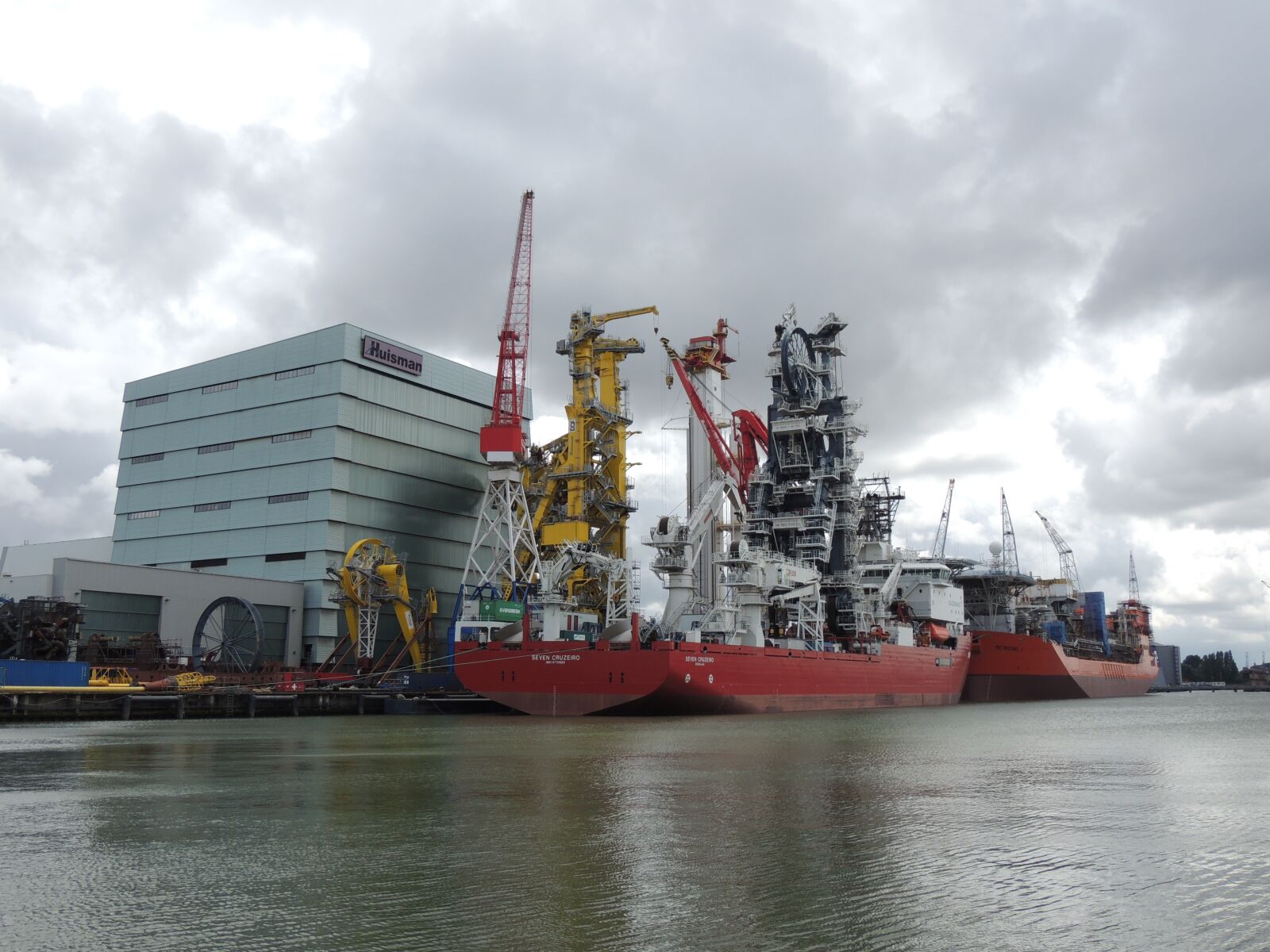 Nikon Coolpix P510 sample photo. Industrial, port, schiedam photography