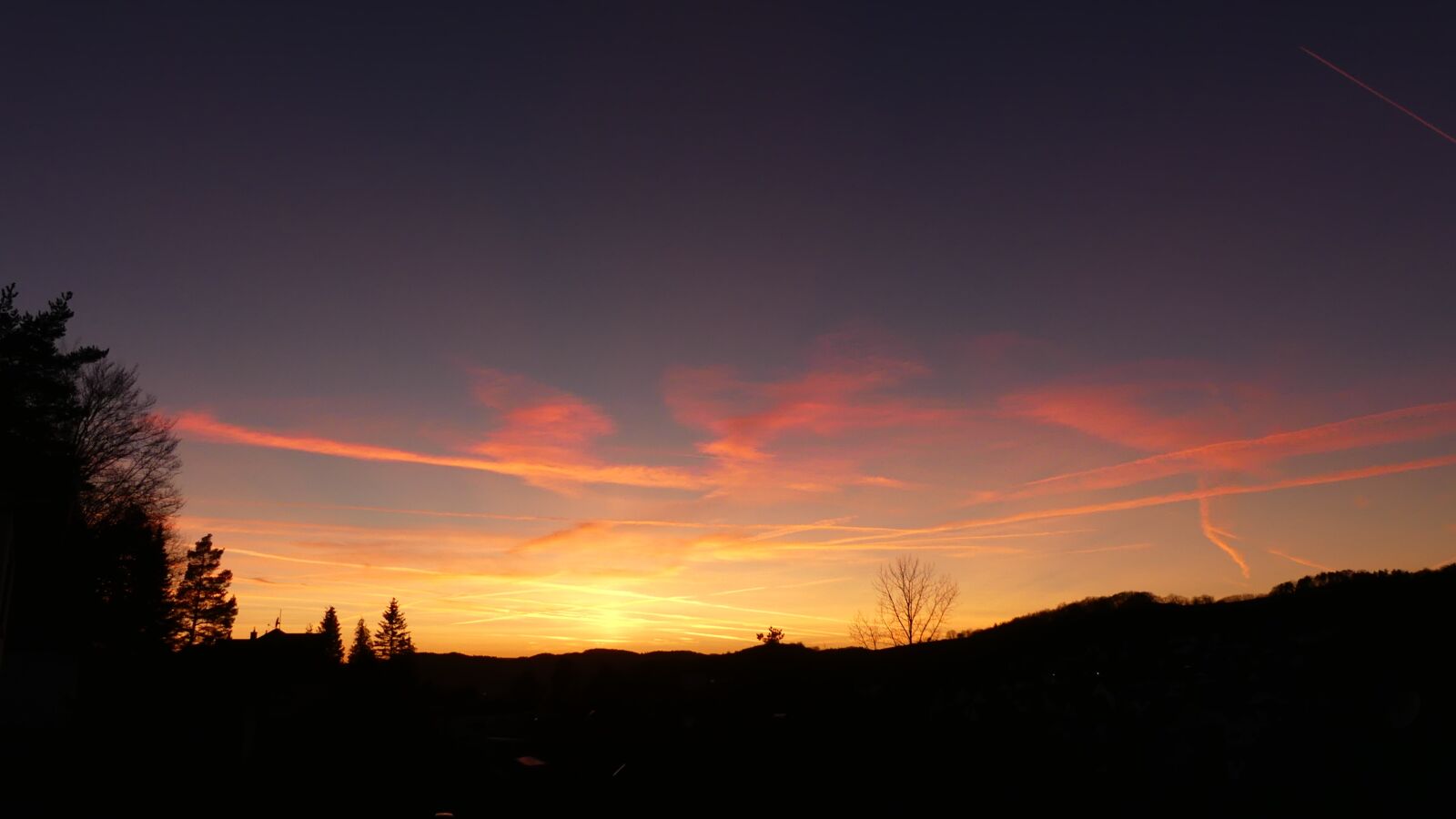 Panasonic Lumix DMC-FZ300 sample photo. Clouds, sky, sunset photography