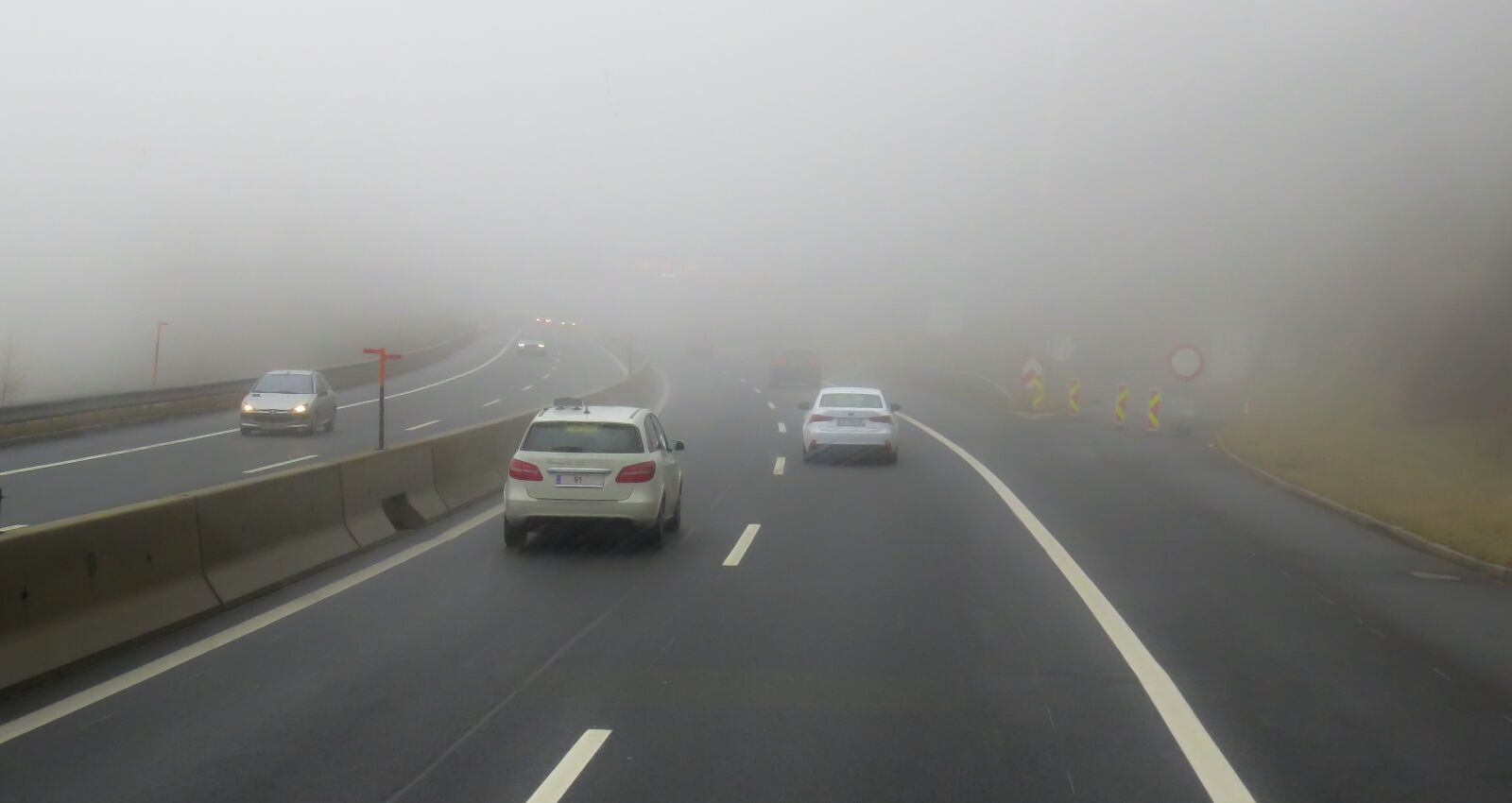 Canon PowerShot SX710 HS sample photo. Traffic, auto, highway photography