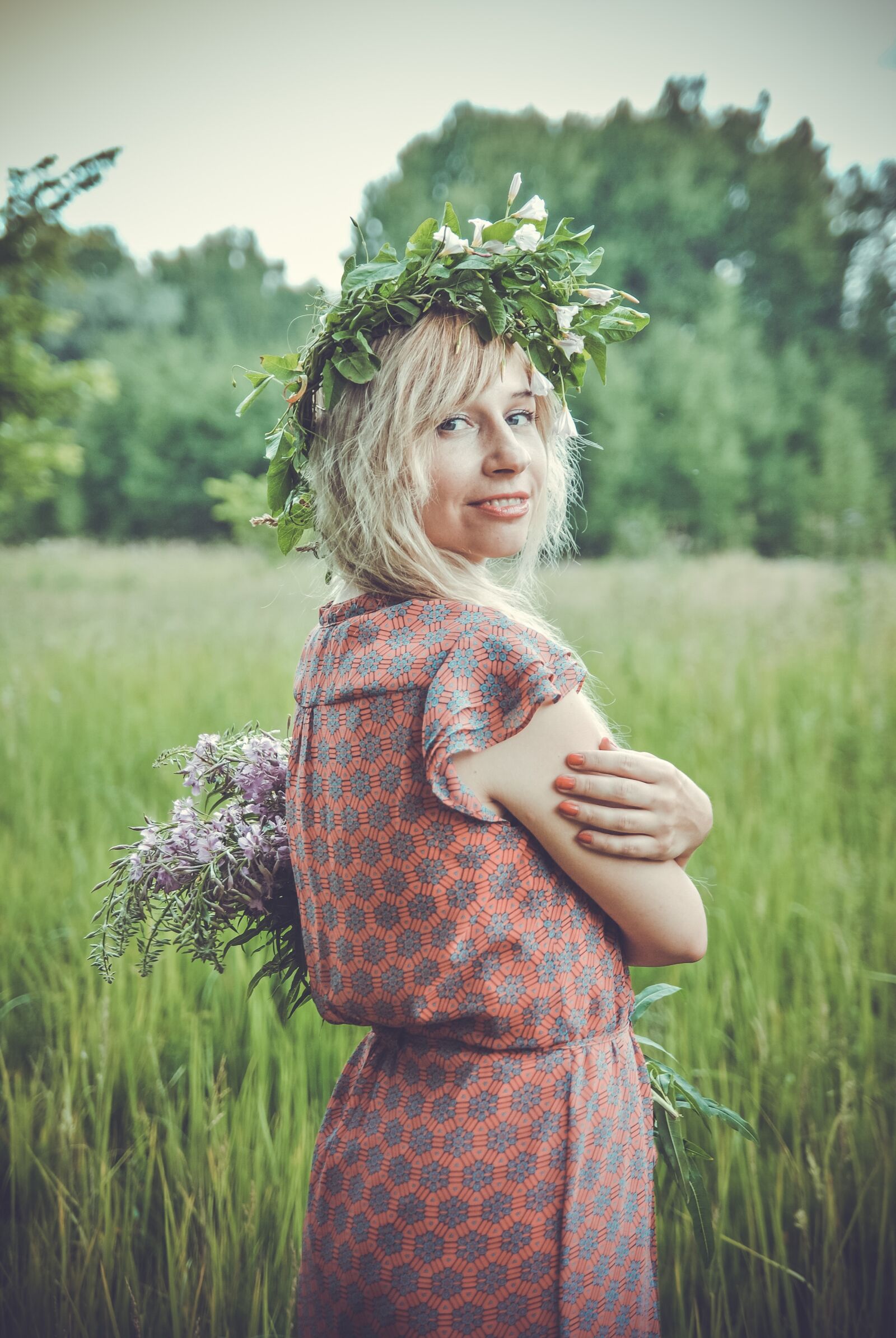 Nikon D3000 sample photo. Field, flowers, girl photography