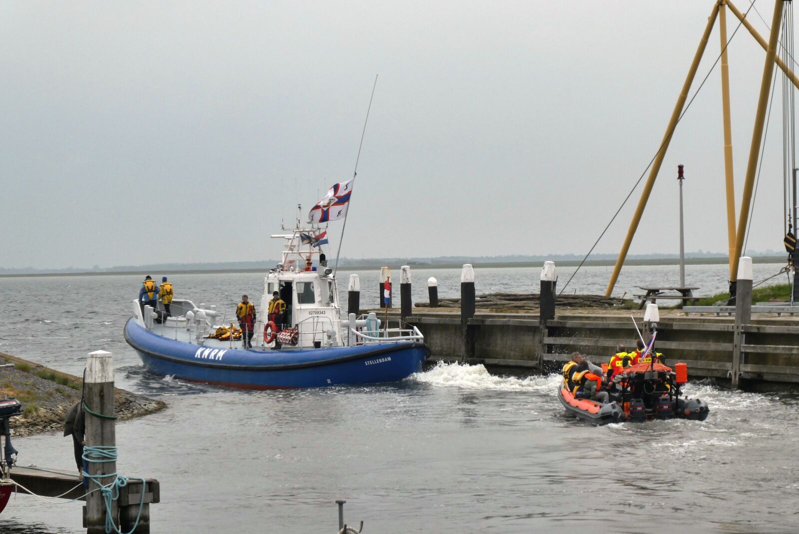 Panasonic Lumix DC-ZS70 (Lumix DC-TZ90) sample photo. Lifeboat, knrm-day, port photography