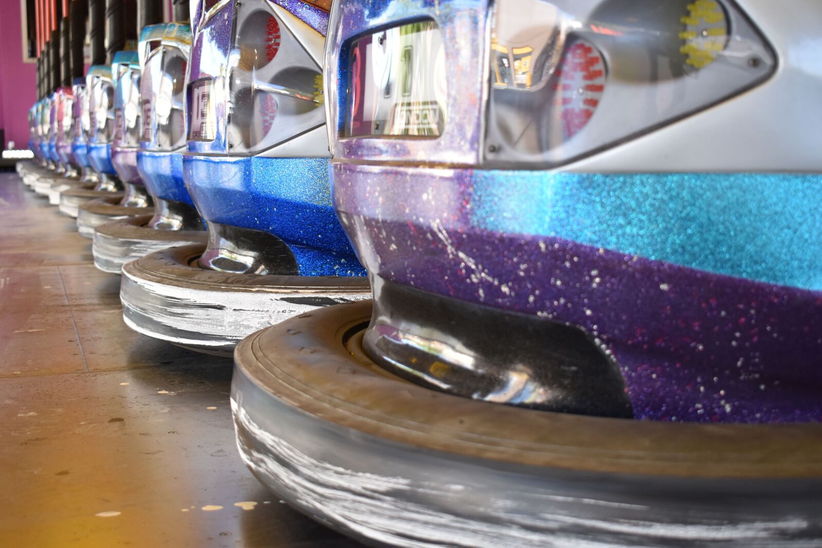 Nikon D3500 sample photo. Autoscooter, funfair, bumper cars photography