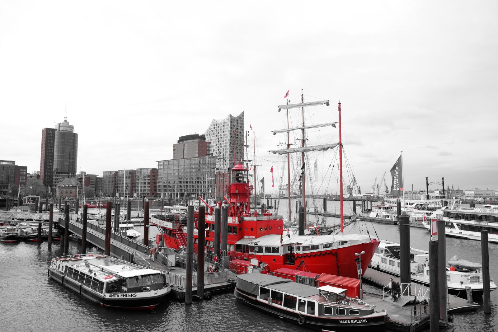 Fujifilm X-E3 sample photo. Hamburg, port, fire ship photography