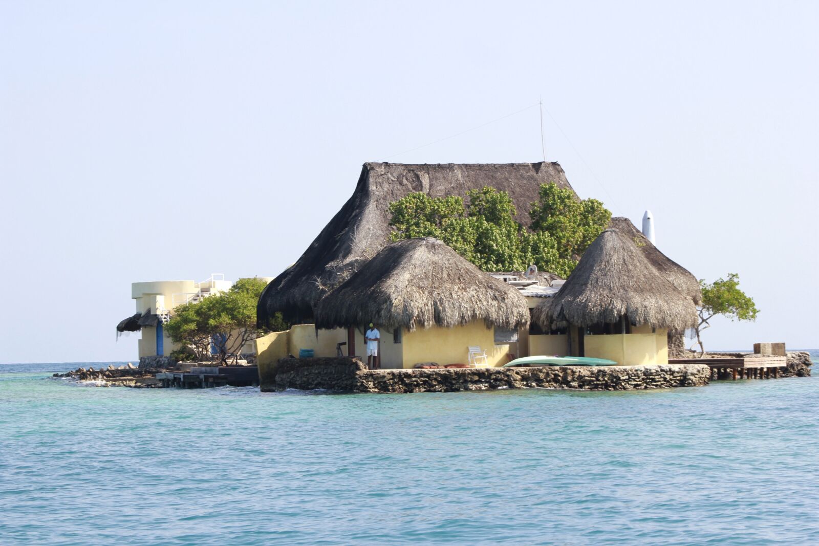 Canon EOS 550D (EOS Rebel T2i / EOS Kiss X4) sample photo. Island, sea, rosario islands photography