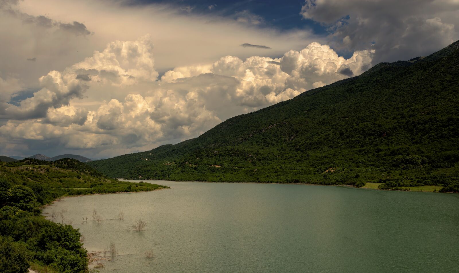 Tamron SP 24-70mm F2.8 Di VC USD sample photo. Lake, water, nature photography