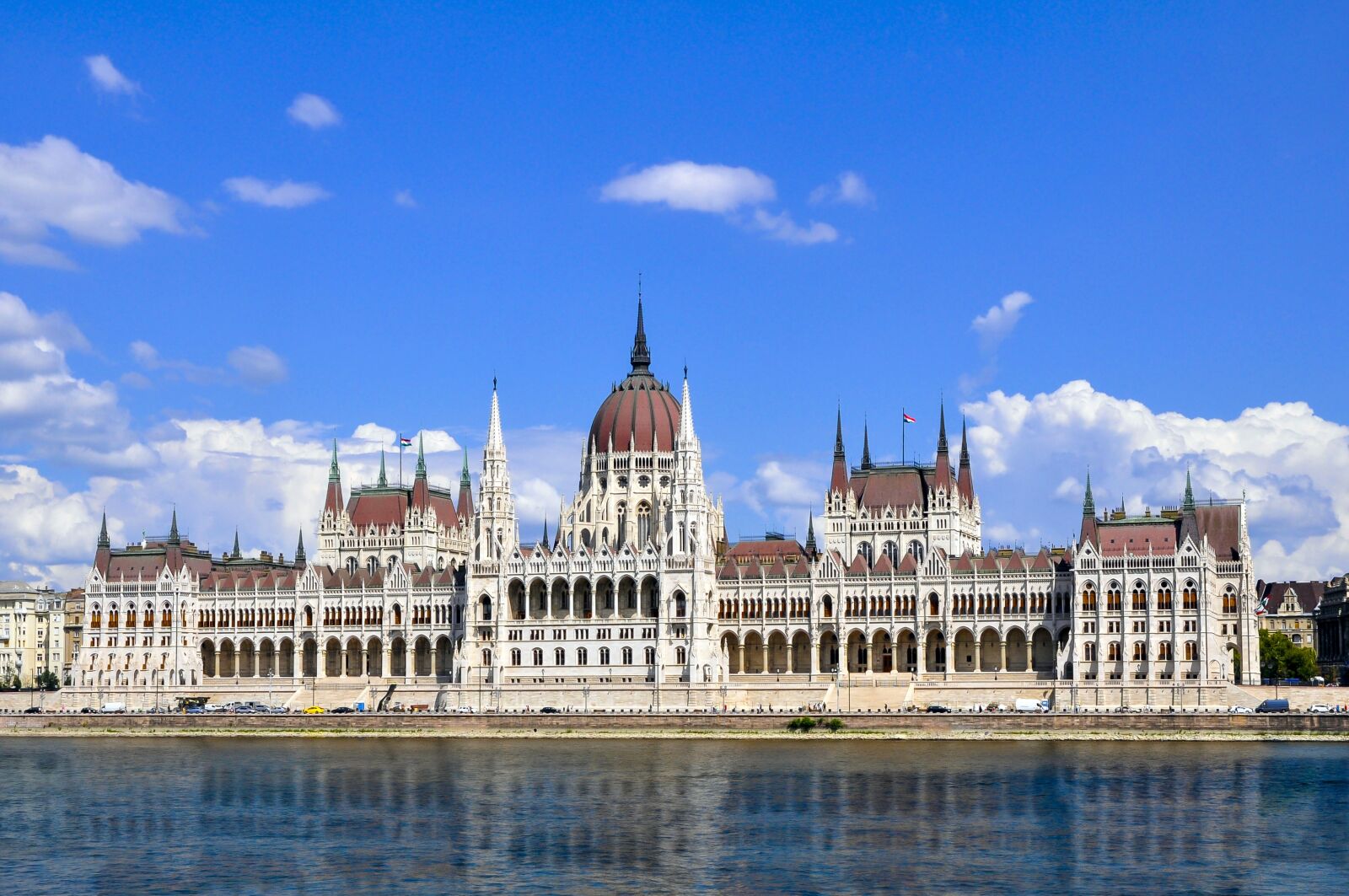 Nikon D90 sample photo. Budapest, the parliament, hungary photography