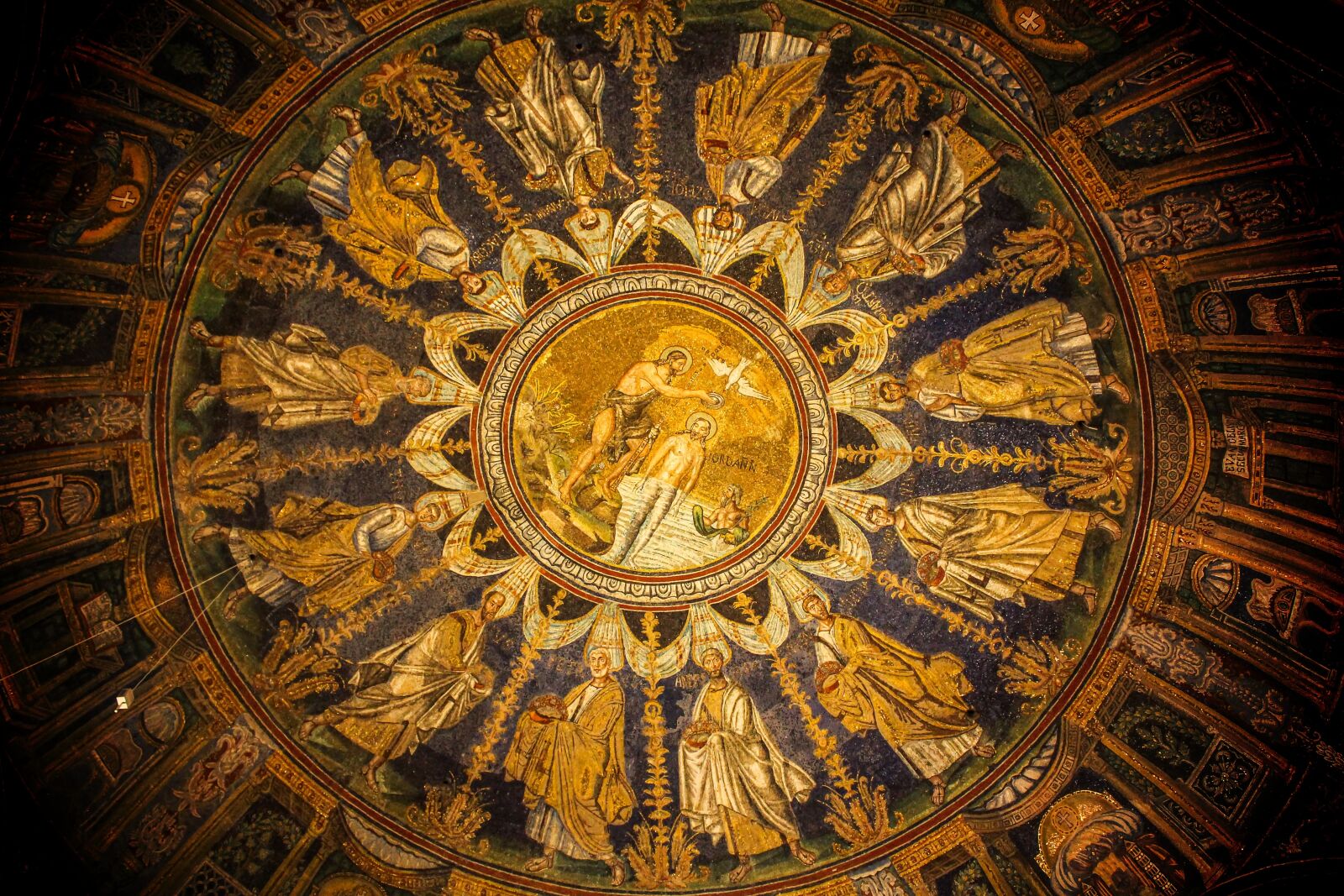 Canon EOS 550D (EOS Rebel T2i / EOS Kiss X4) sample photo. History, building, church photography