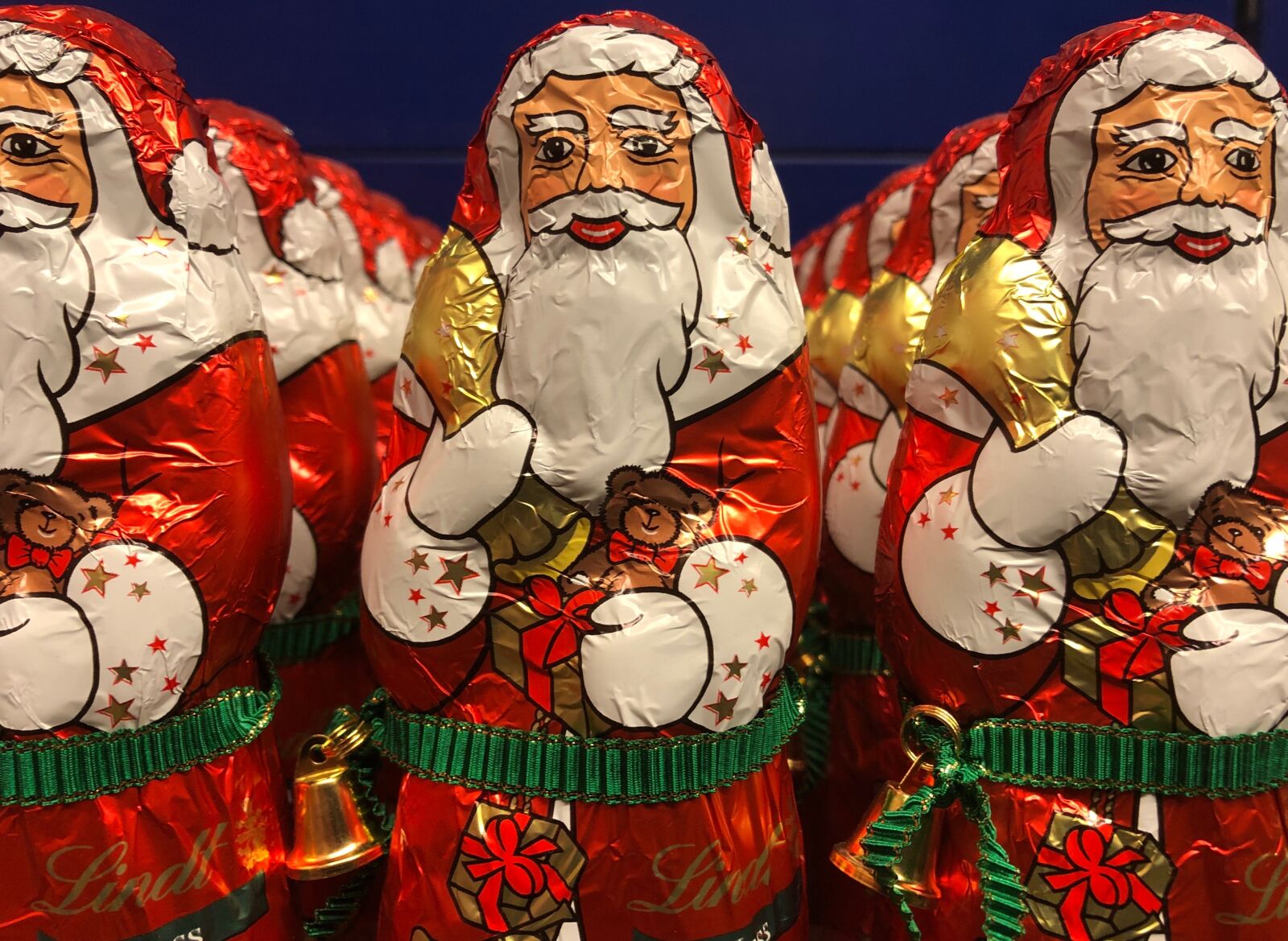 iPhone X back dual camera 4mm f/1.8 sample photo. Santa clauses, chocolate, chocolate photography