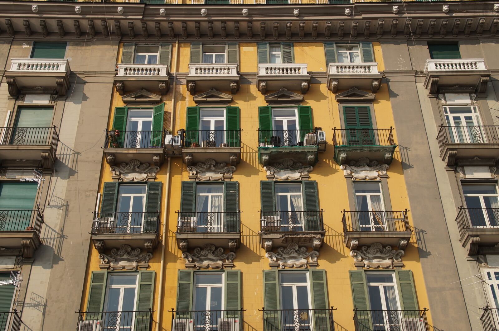 Sony SLT-A57 sample photo. Window, balcony, windows photography