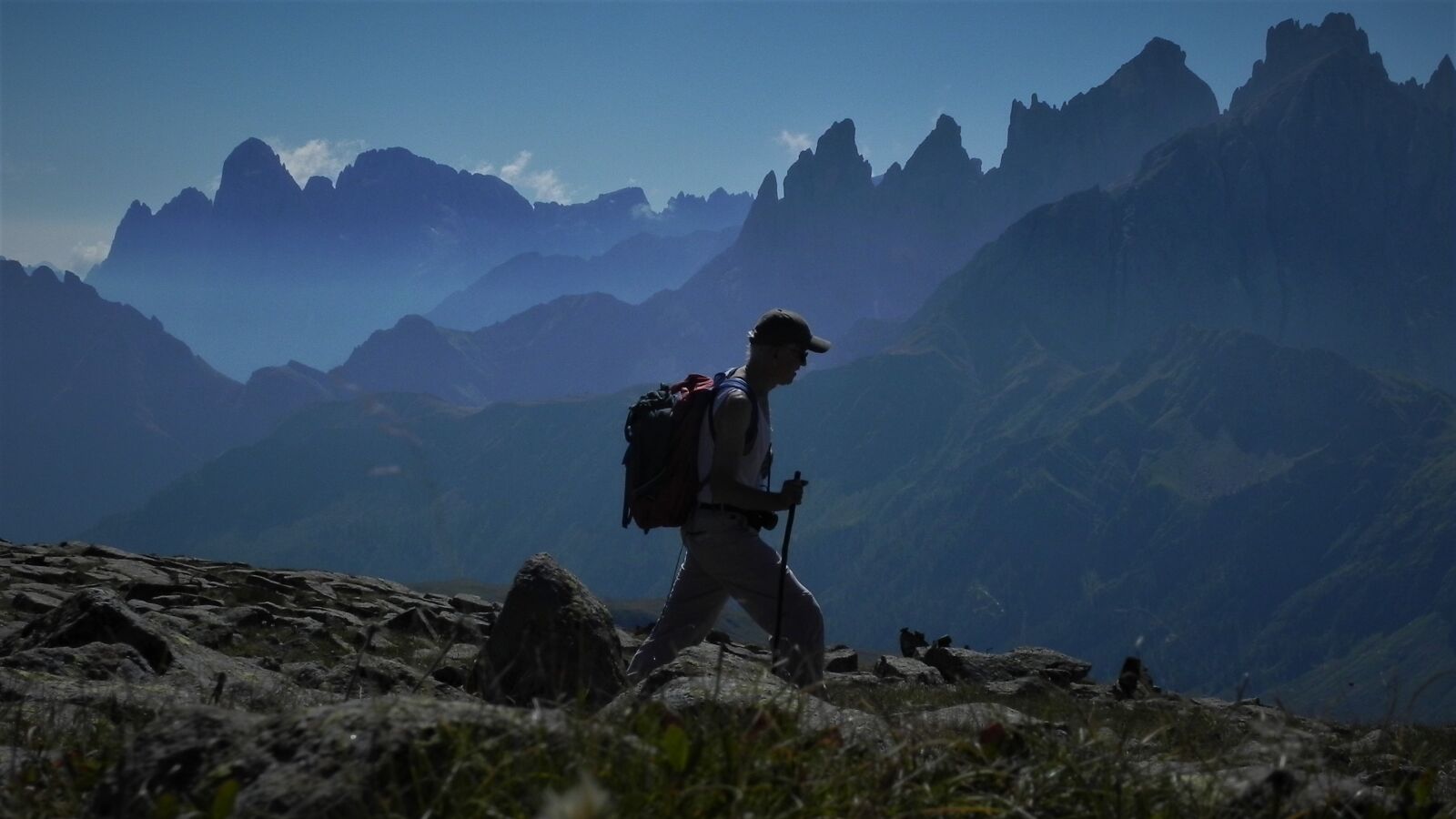 Nikon Coolpix P100 sample photo. Mountain, hiking, panoramic photography