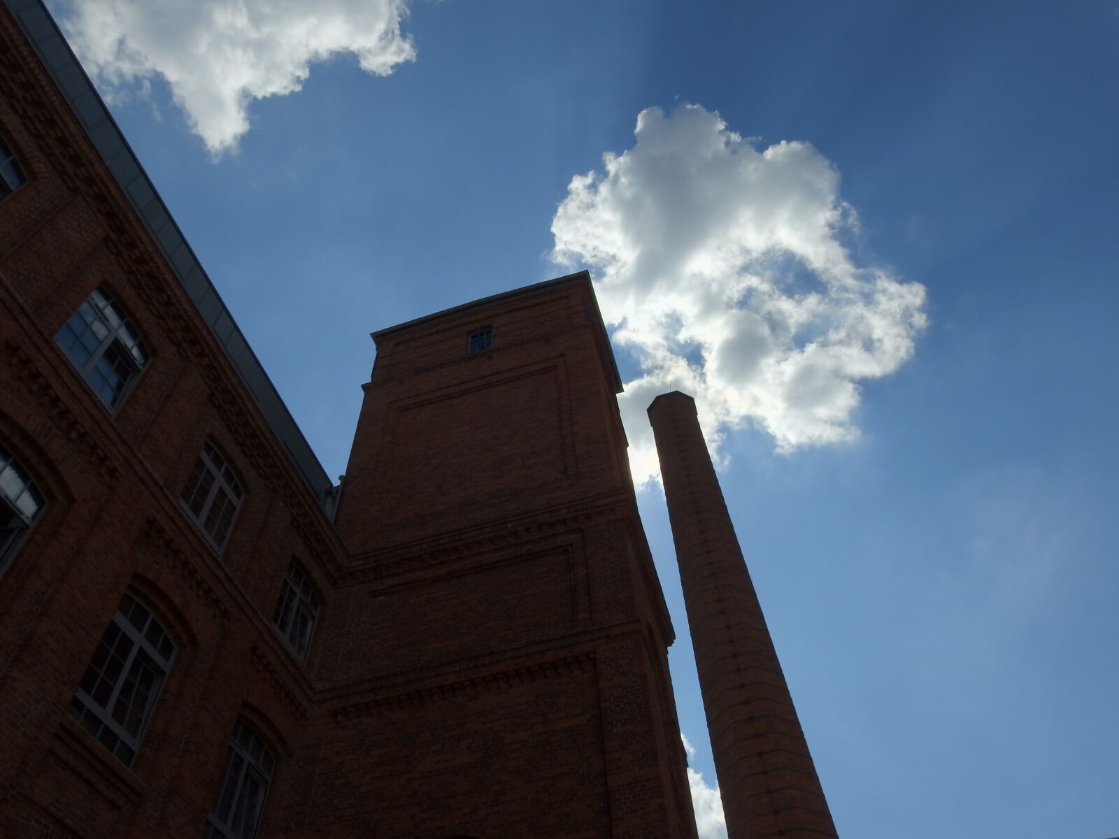 Nikon Coolpix P900 sample photo. Factory, sky, city photography
