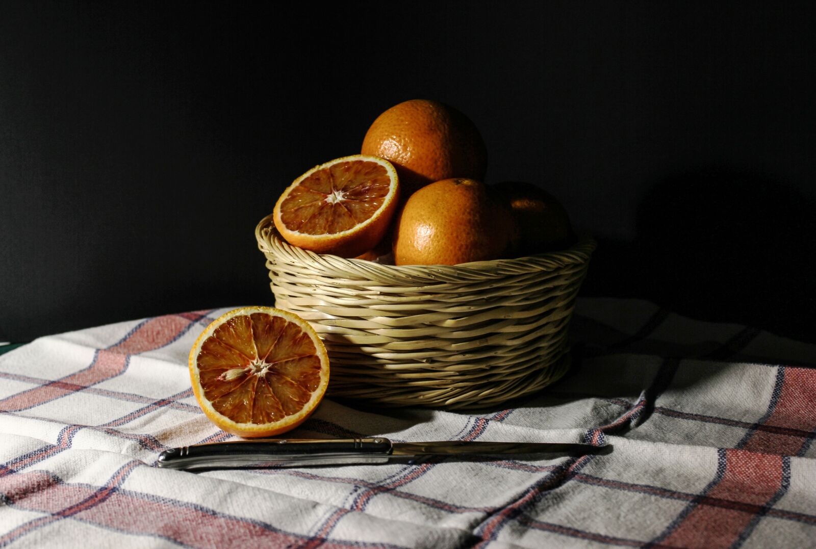 Canon EOS 550D (EOS Rebel T2i / EOS Kiss X4) sample photo. Oranges, fruit, citrus fruits photography