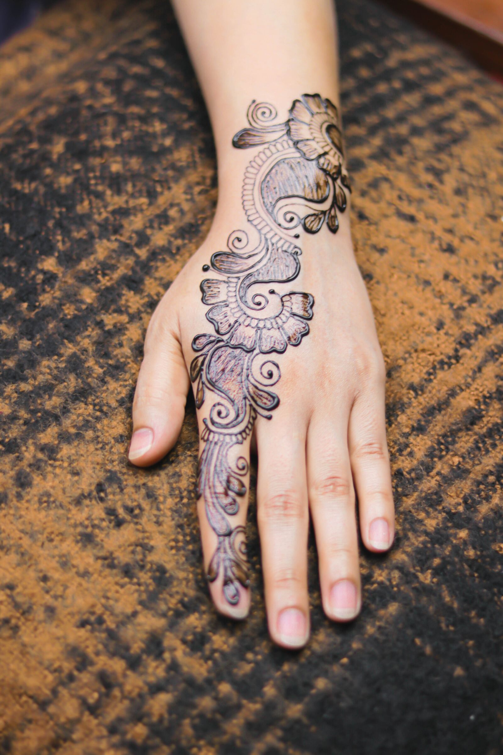 Canon EOS 80D sample photo. Art, beauty, hand photography