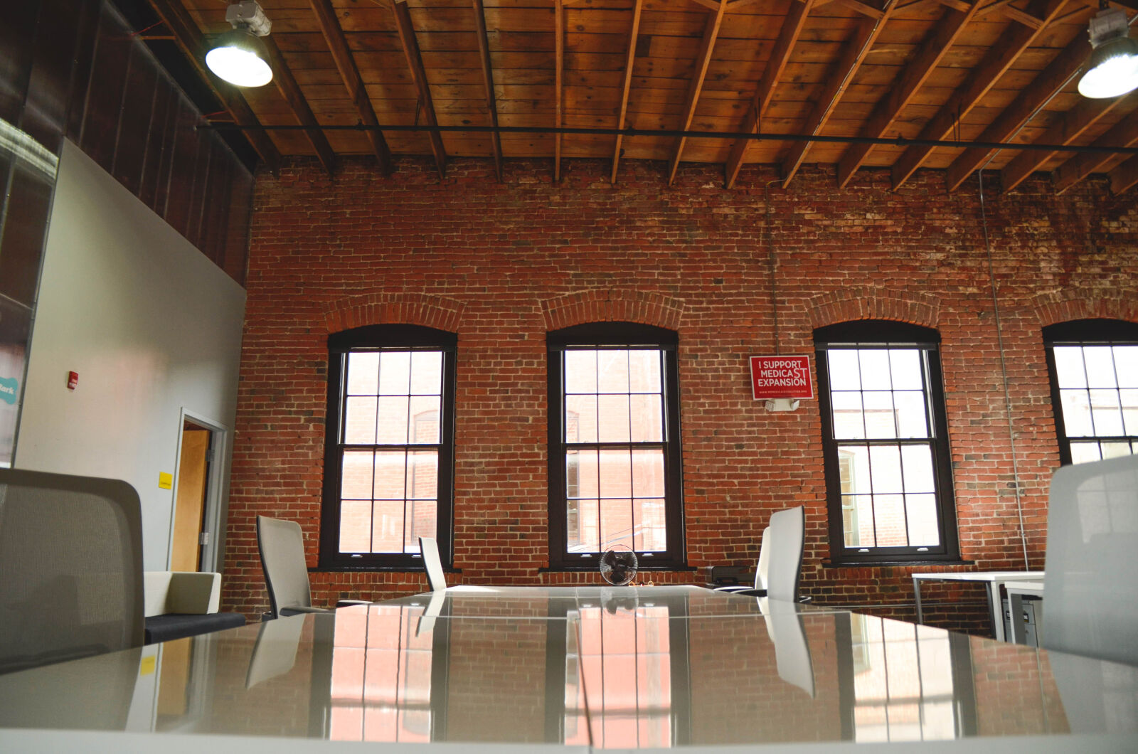 Nikon D7000 sample photo. Accelerator, brick, clean, coworking photography