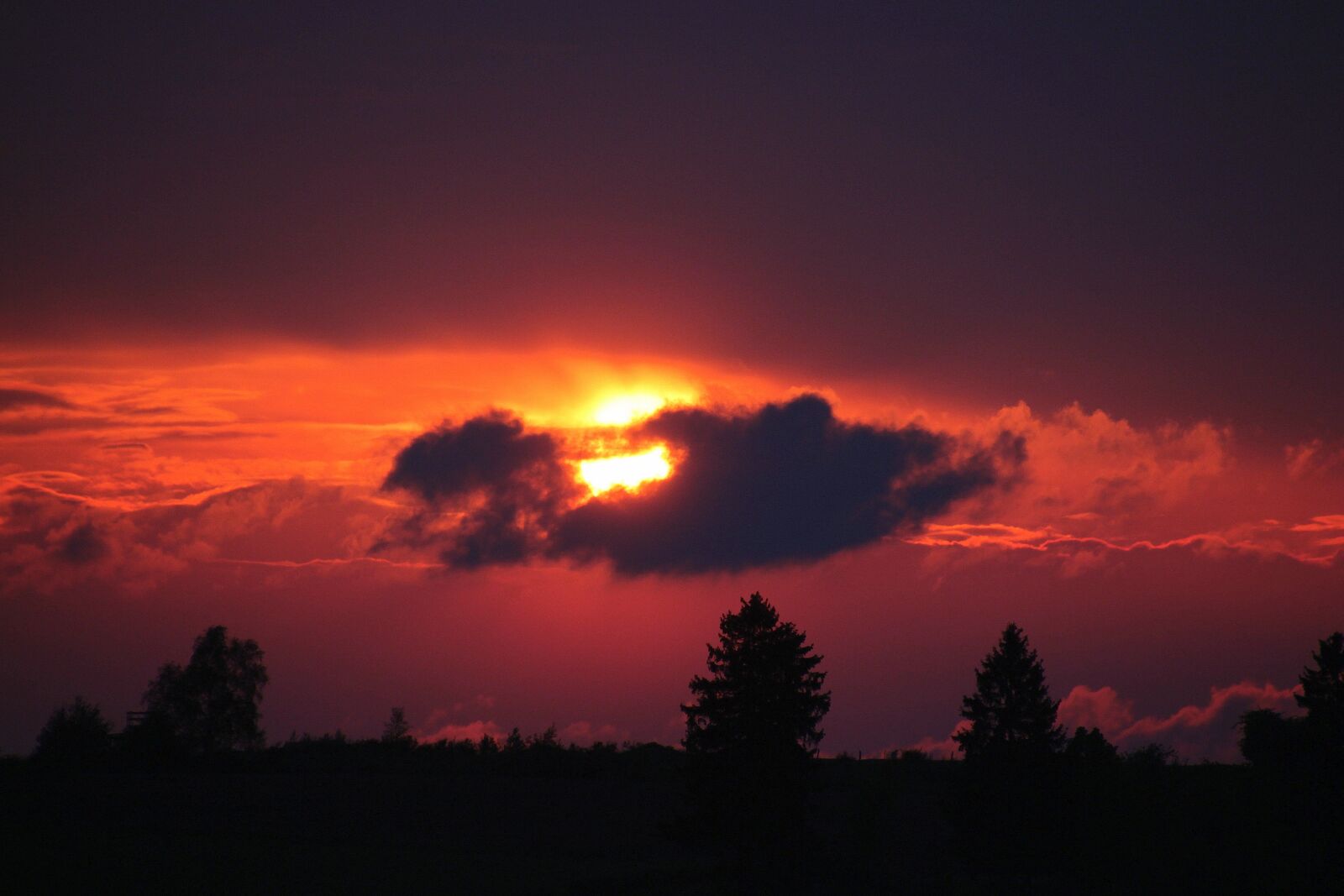 Canon EOS 650D (EOS Rebel T4i / EOS Kiss X6i) sample photo. Sunset, sun, abendstimmung photography