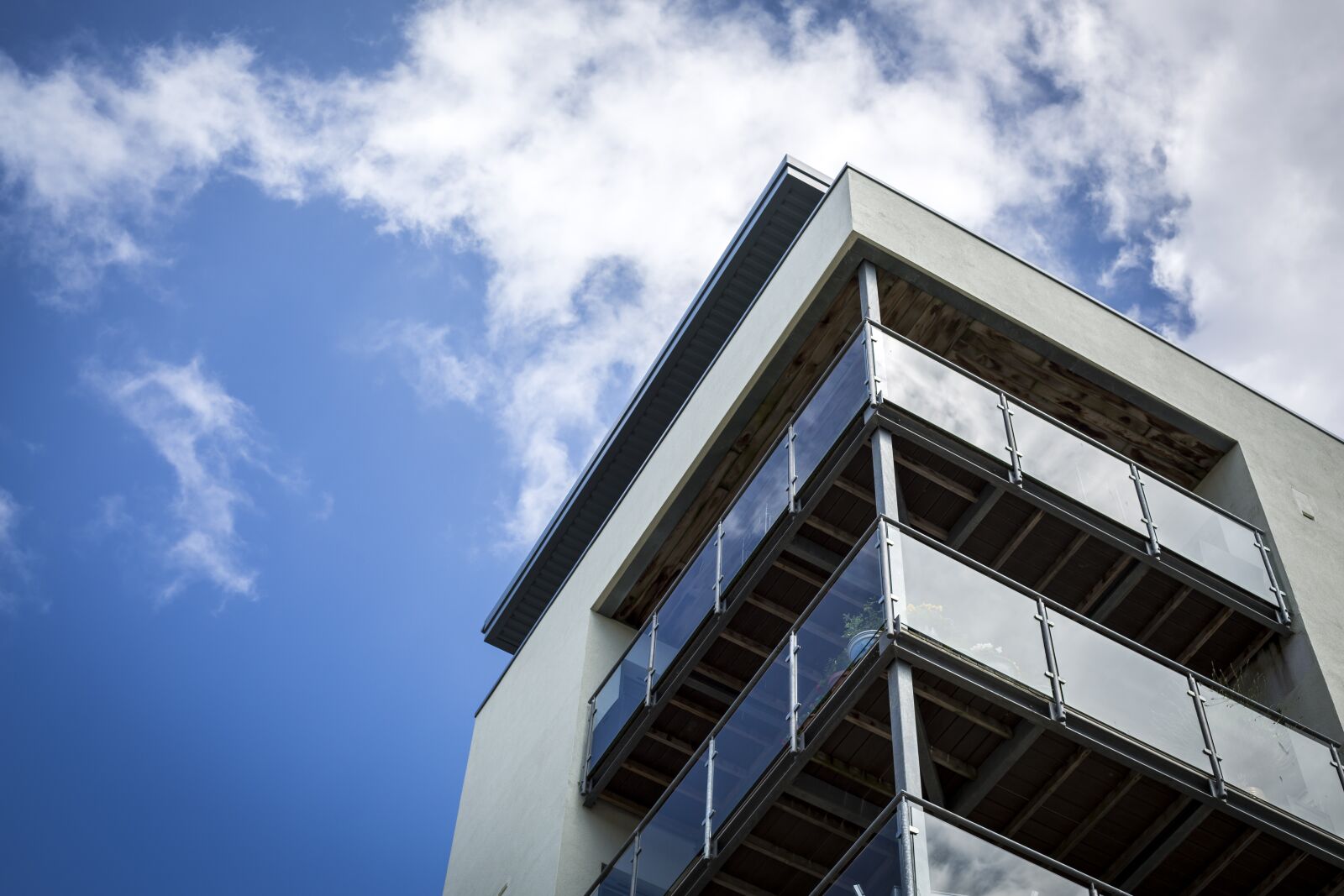 Canon EOS 5D Mark III sample photo. Building, blue sky, ar photography