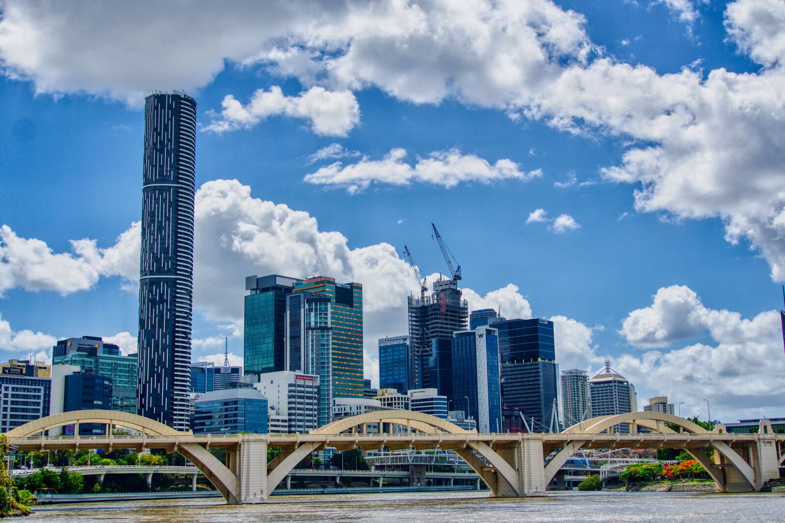 Sony E 18-135mm F3.5-5.6 OSS sample photo. Brisbane, skyline, queensland photography