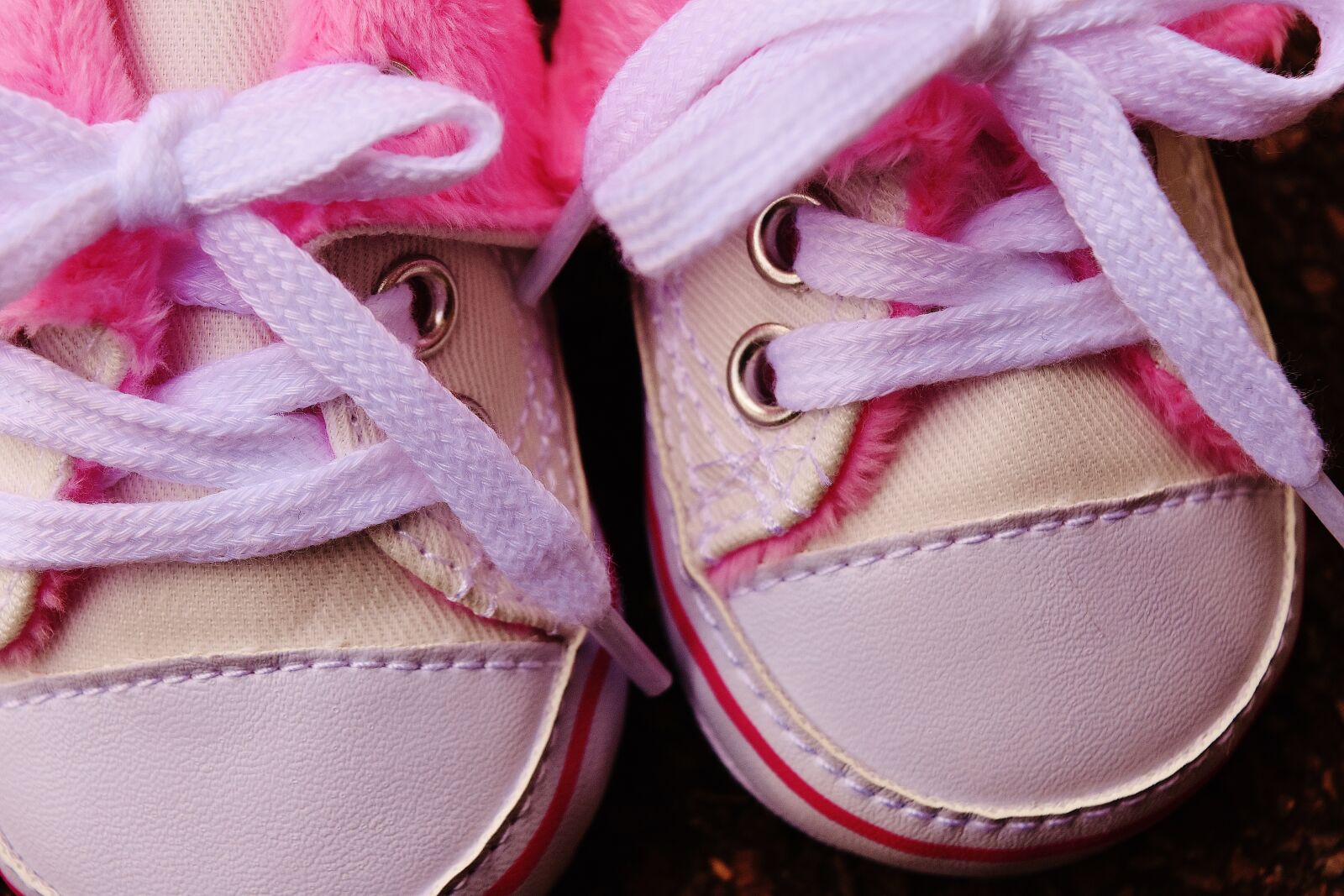 Nikon D7200 sample photo. Baby shoes, small, baby photography