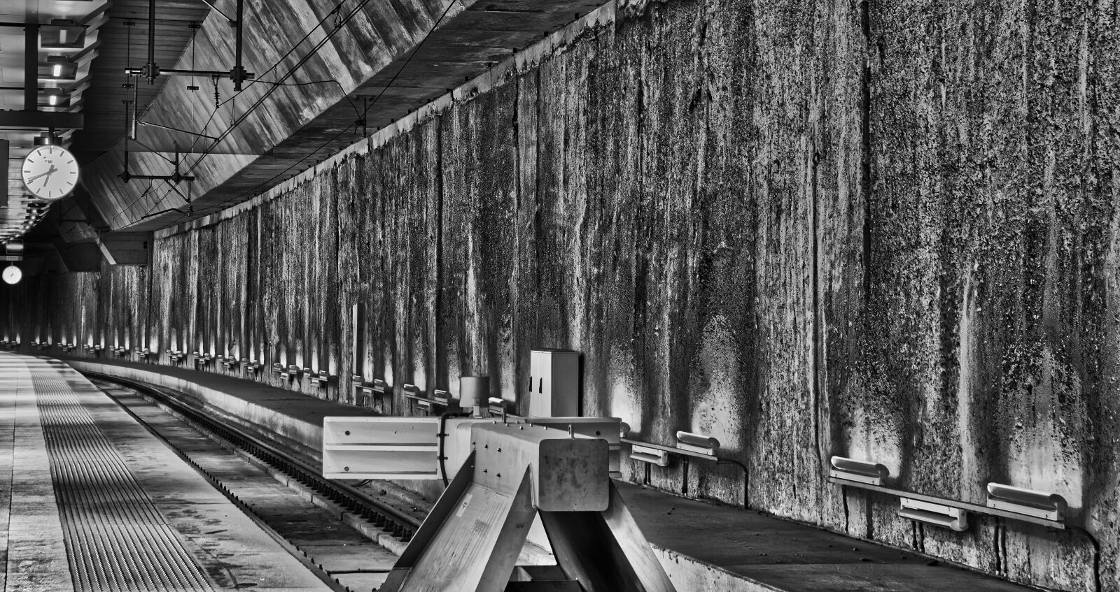 Nikon D5300 sample photo. Track, abandoned, lost place photography