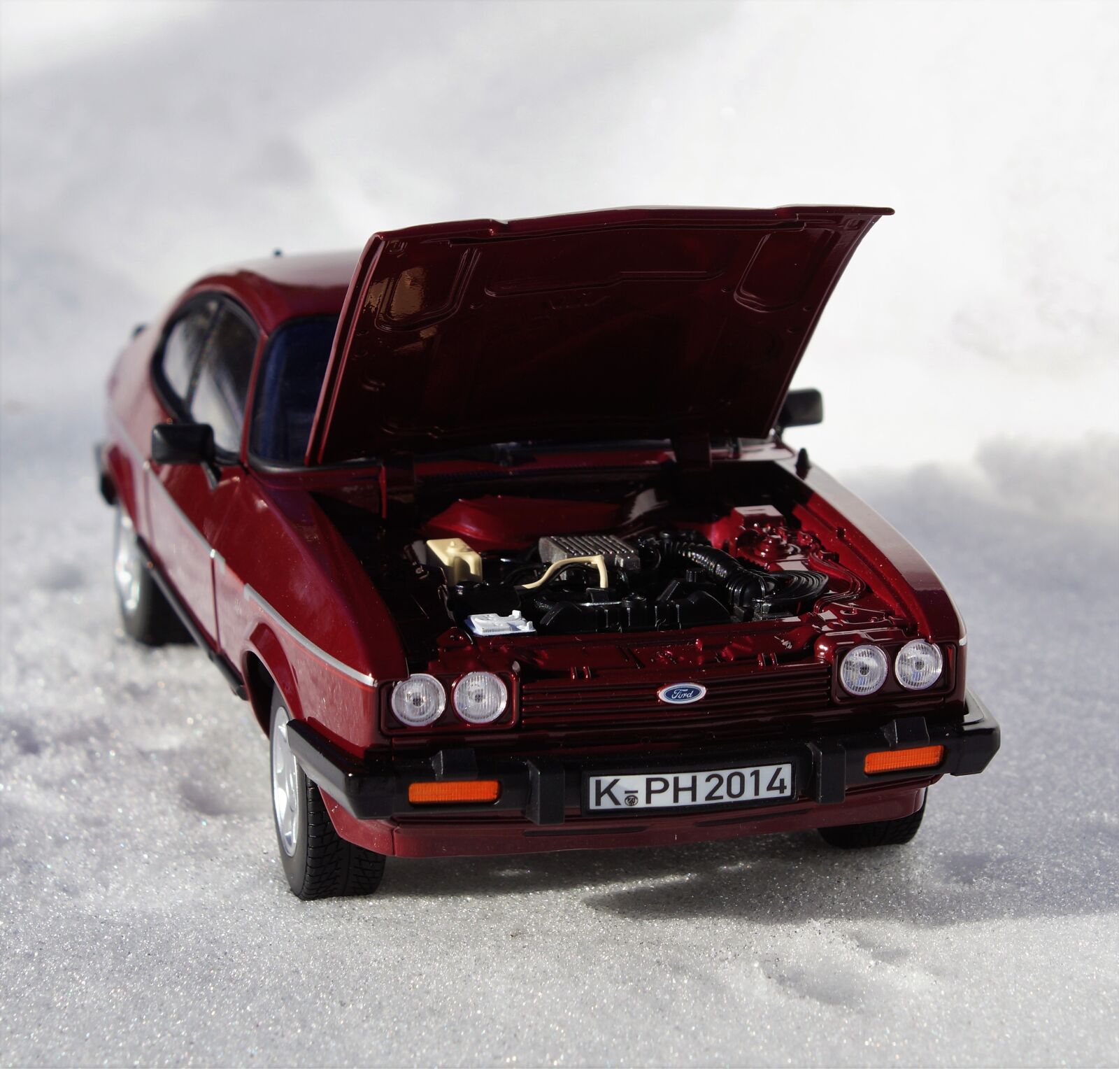 Sony DT 18-70mm F3.5-5.6 sample photo. Model car, ford, capri photography
