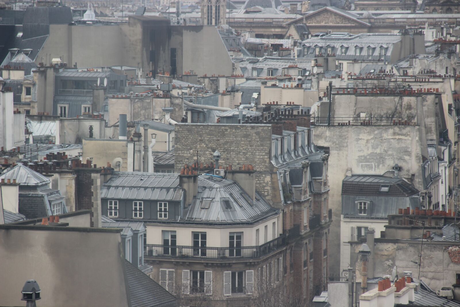 Canon EF-S 18-135mm F3.5-5.6 IS sample photo. Paris, roof, view photography