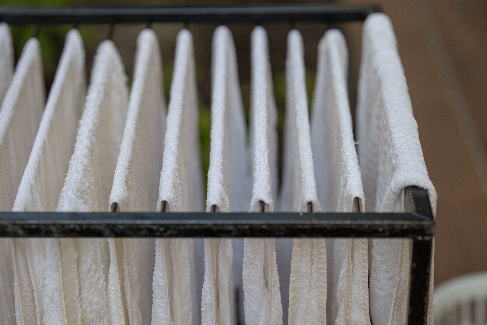 Canon RF 85mm F1.2L USM sample photo. Towel, drying, hotel photography