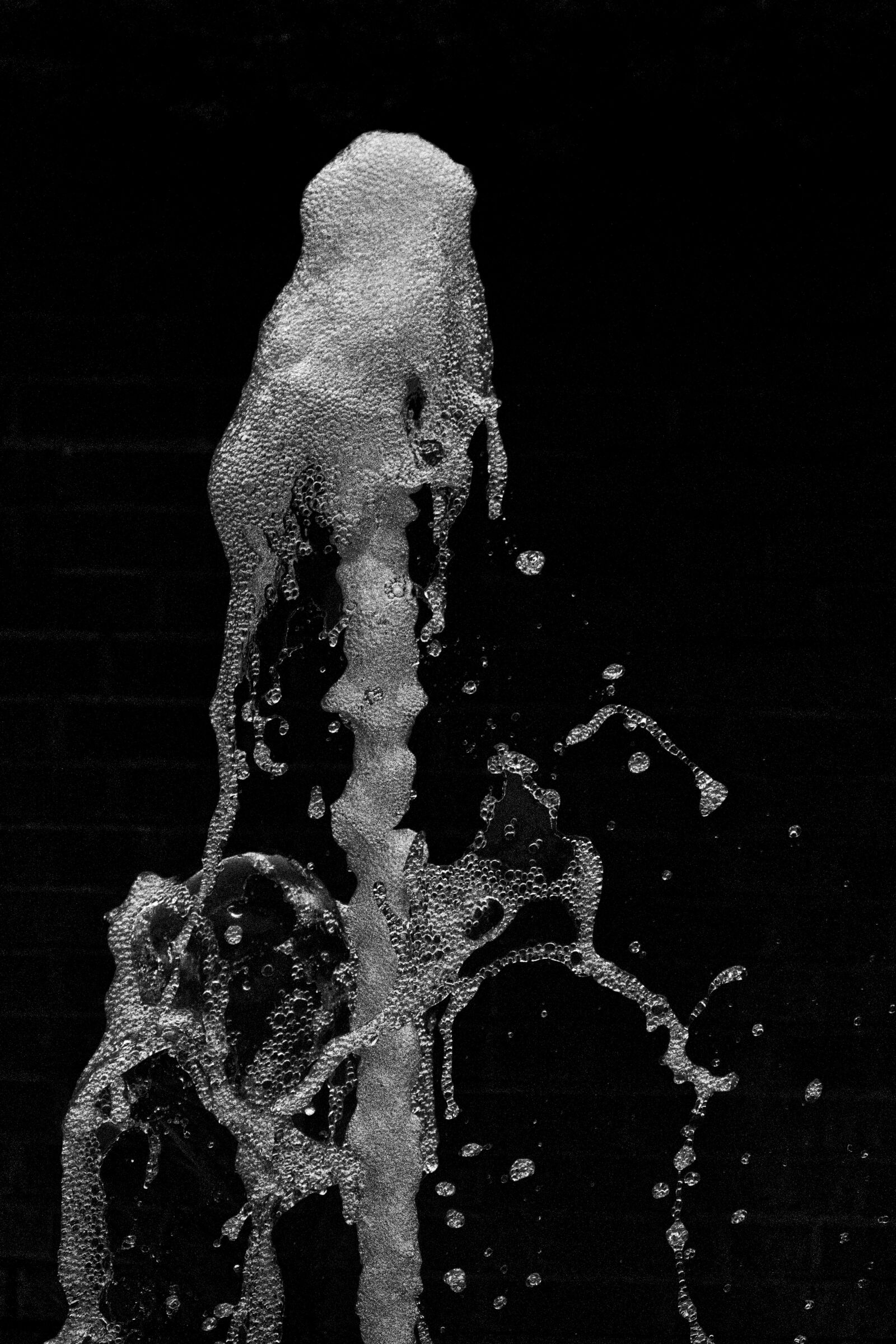 Panasonic Lumix DMC-FZ1000 sample photo. Fountain, drop of water photography