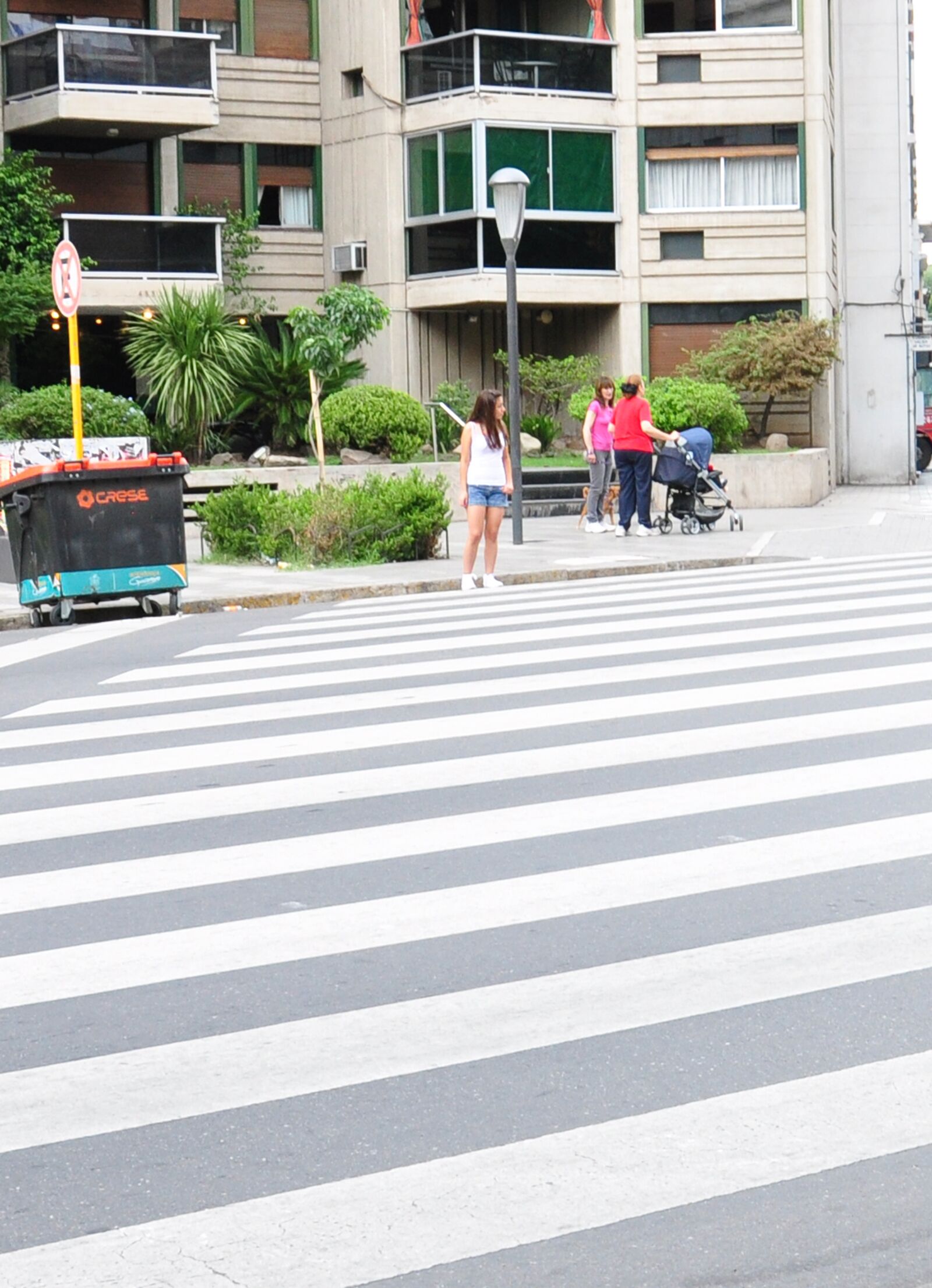 Nikon D90 sample photo. City, street, walk photography