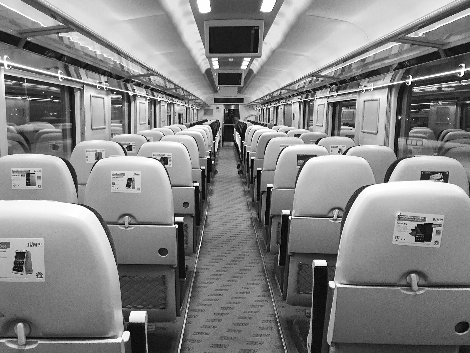 Apple iPhone 6 sample photo. Pkp, train photography