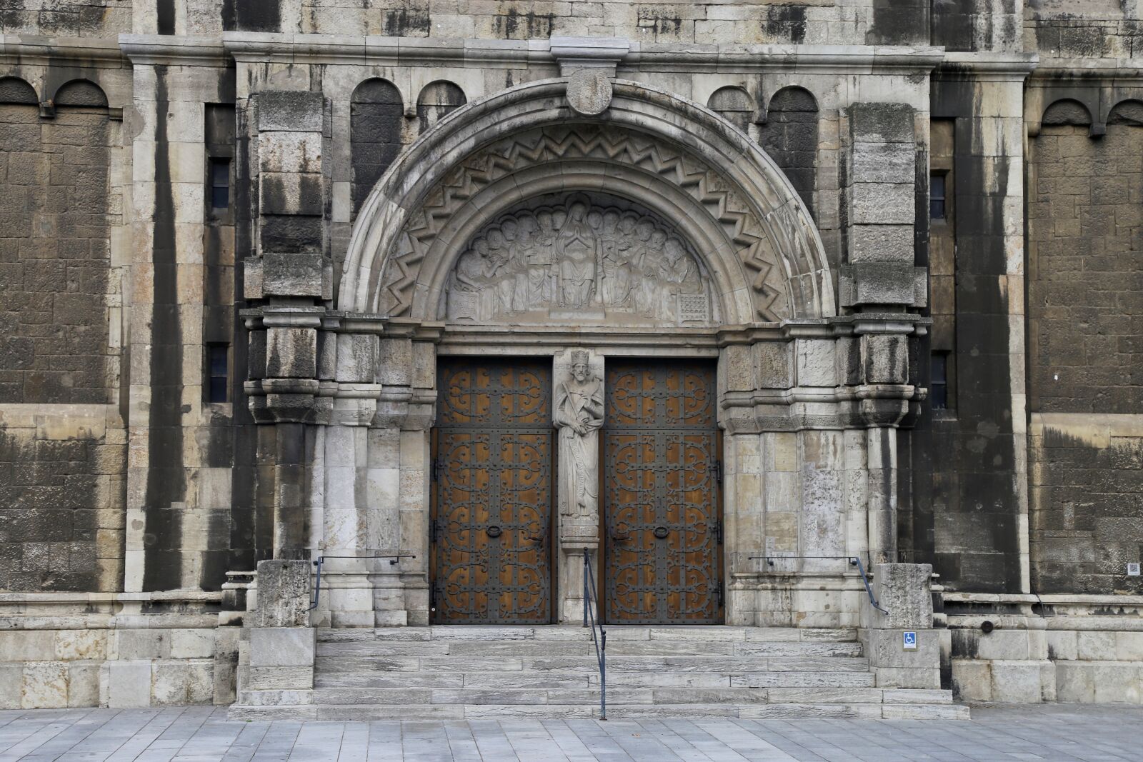 Canon EF 24-105mm F4L IS USM sample photo. Church portal, church door photography