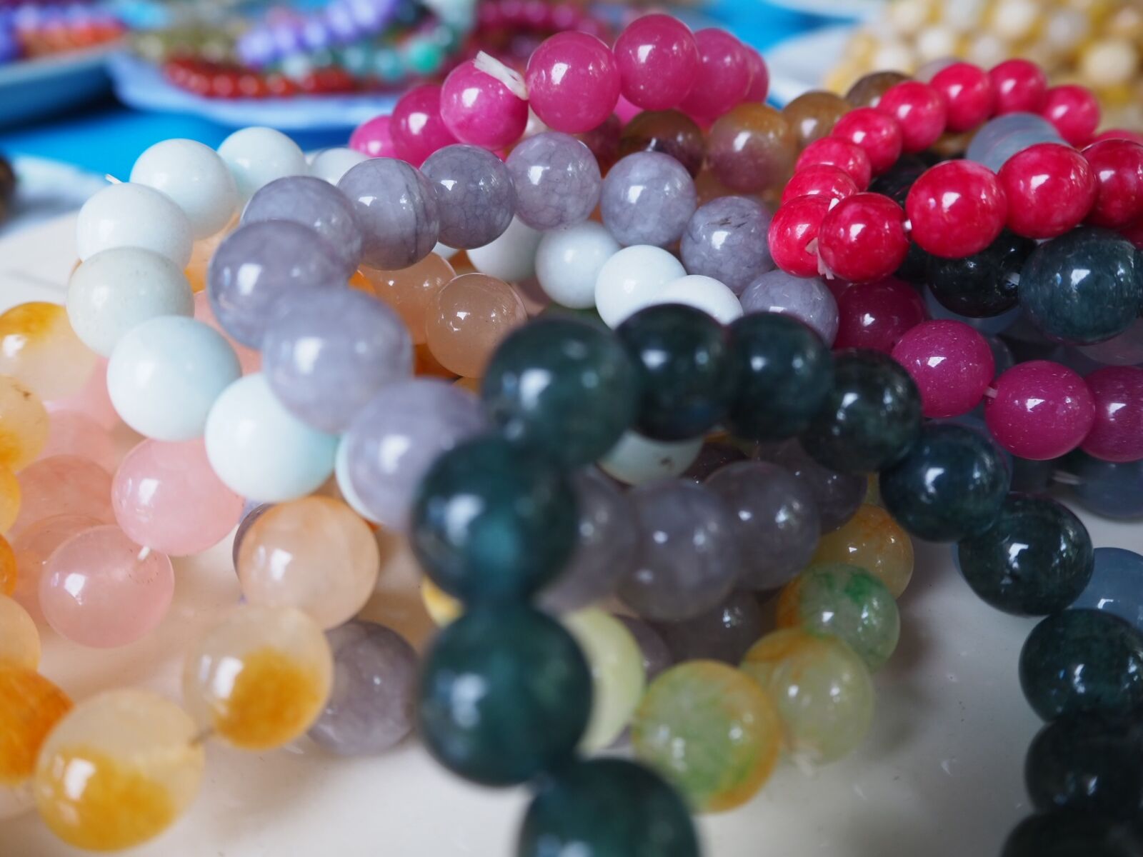 Olympus OM-D E-M10 III sample photo. Bangle, colors, beautiful photography