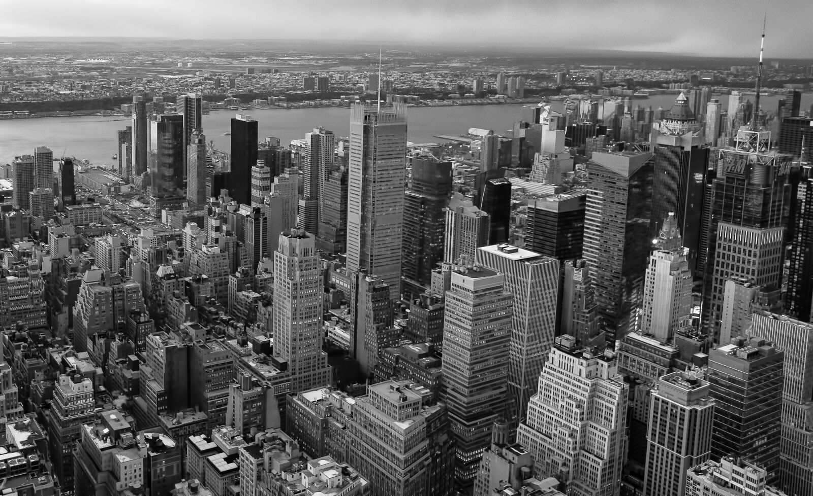 Nikon D7200 sample photo. Skyscraper, skyline, people photography