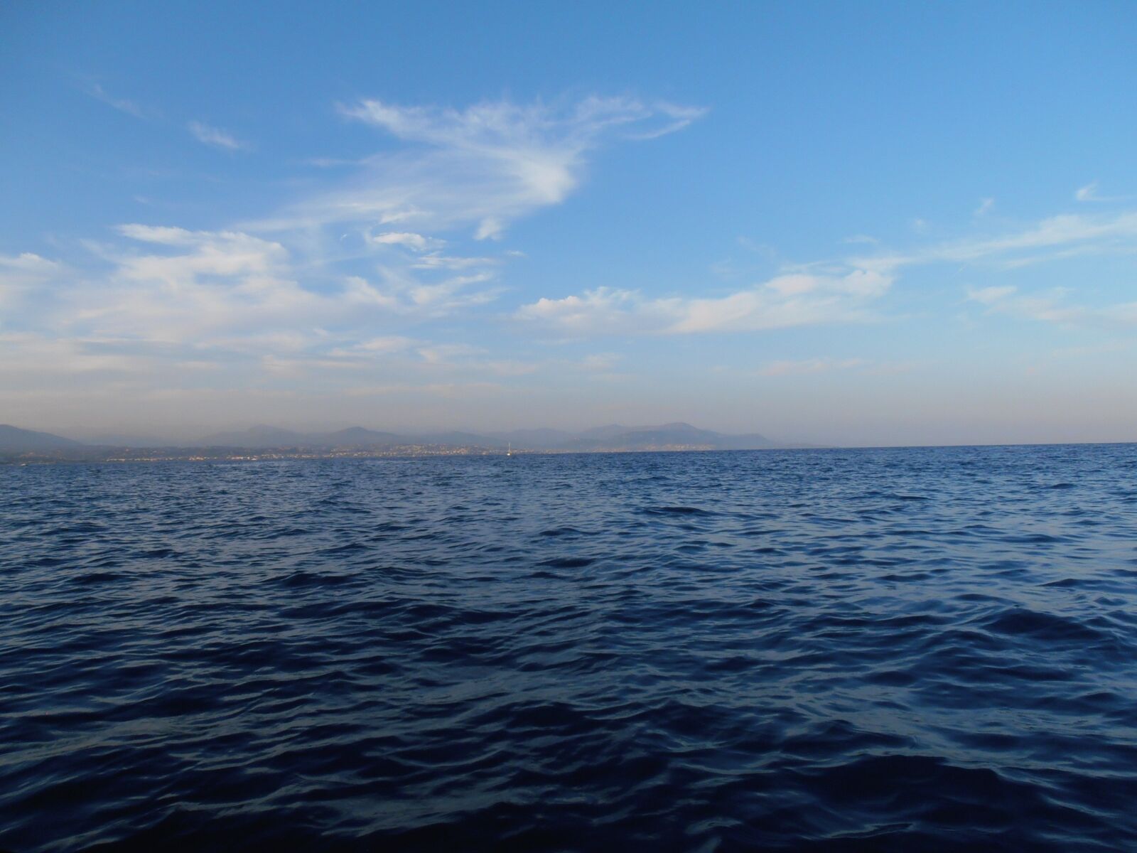 Olympus VR310,D720 sample photo. Sea, waves, croatia photography