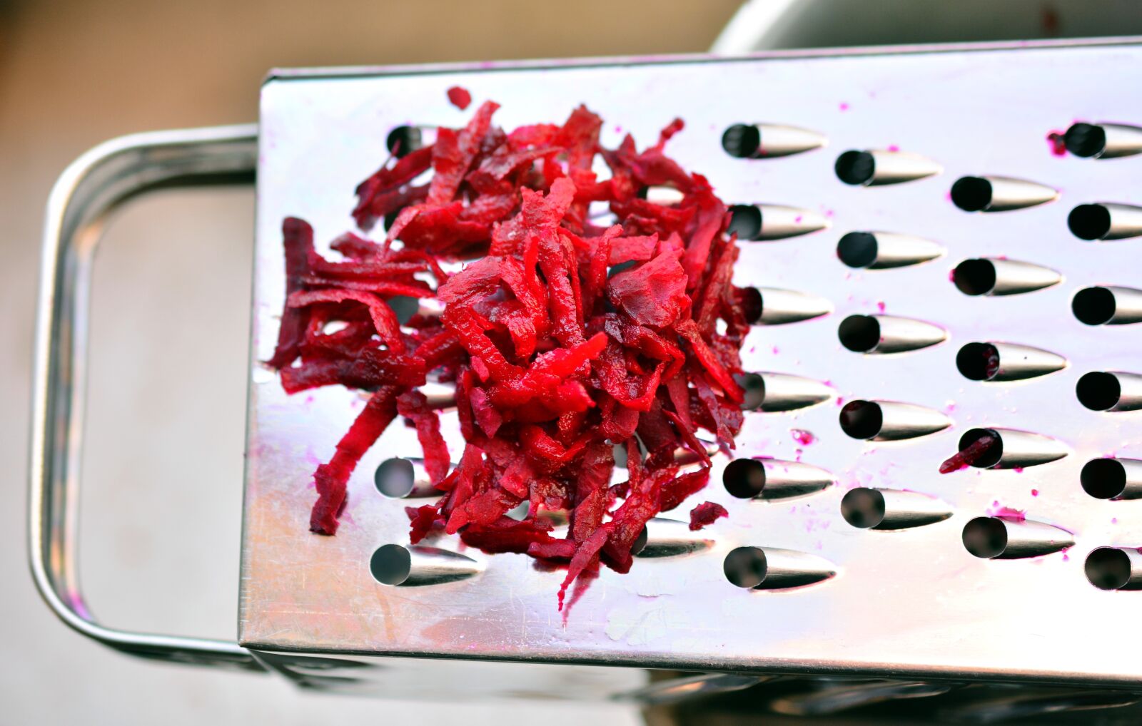 Nikon D5200 sample photo. Beetroot, grater, rasp photography