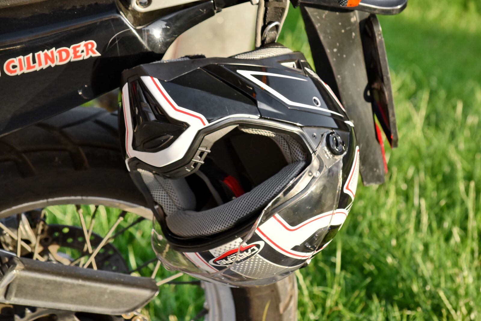 Nikon D5500 sample photo. Bike, helmet, wheel, vehicle photography