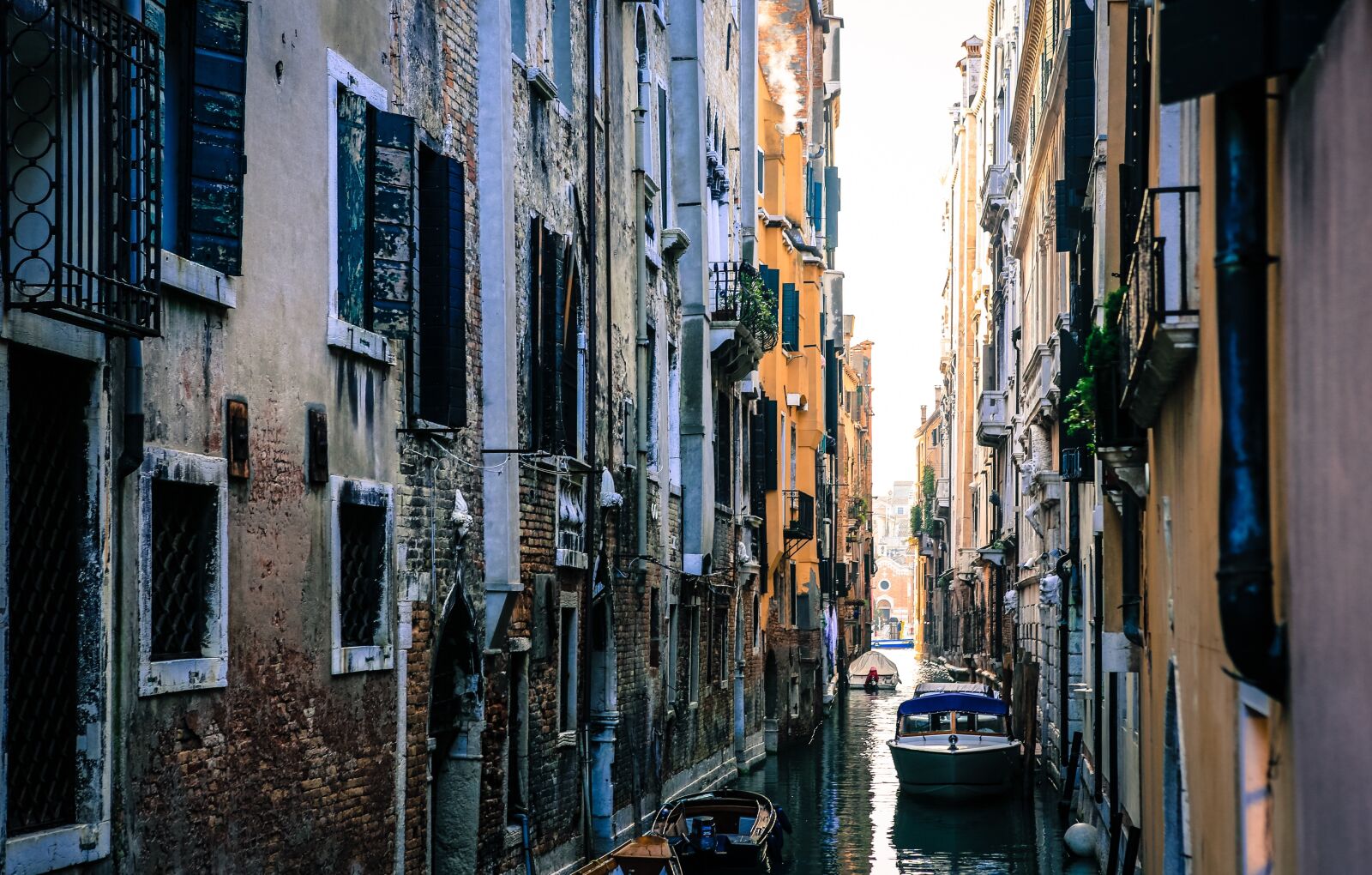 Canon EF 24-70mm F2.8L USM sample photo. Venice, italy, gondolas photography