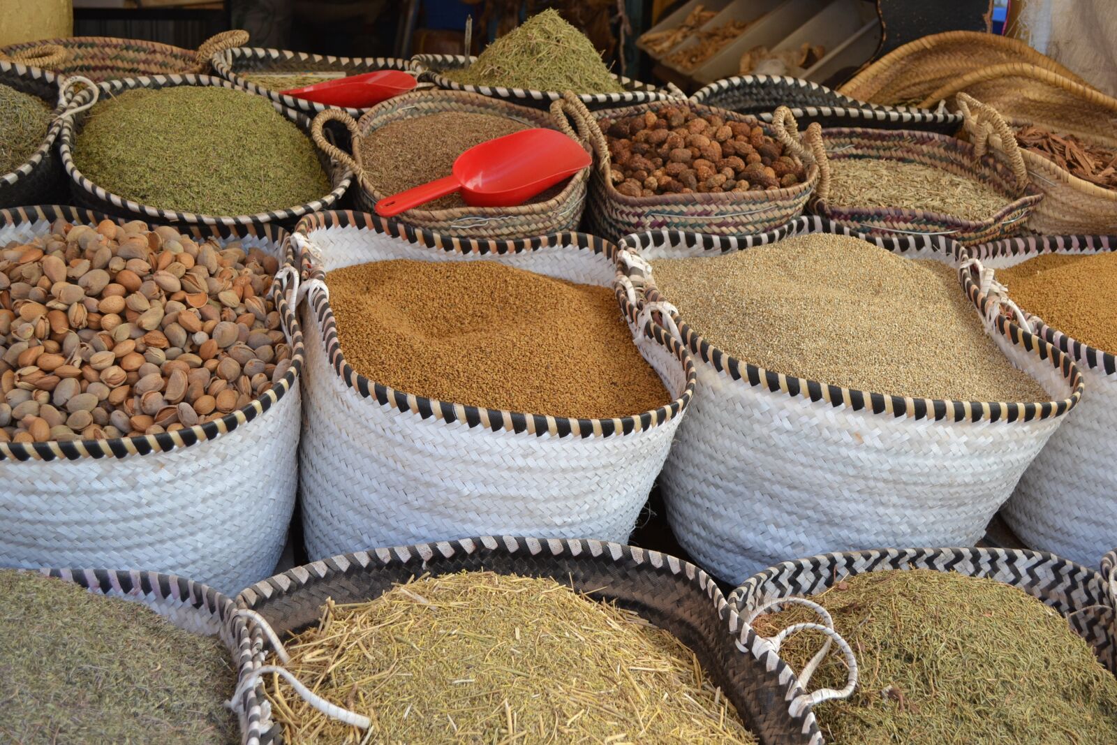 Nikon D3100 sample photo. Spices, bags, market photography
